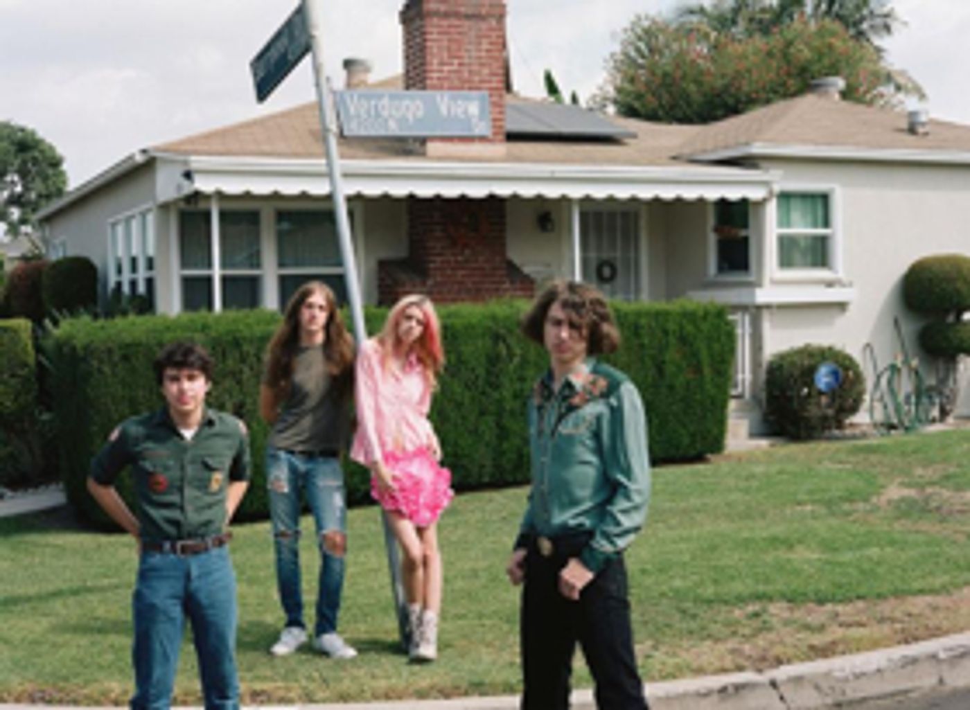 Starcrawler Shares New Song, Touring Soon With Beck, Cage The Elephant, Spoon, The Distillers Starcrawler Shares New Song, Touring Soon With Beck, Cage The Elephant, Spoon, The Distillers Image