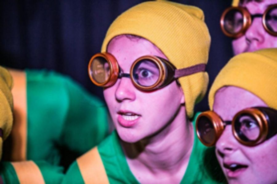 EDINBURGH 2018 - Review: THE FROGS, Theatre Bath Bus Image