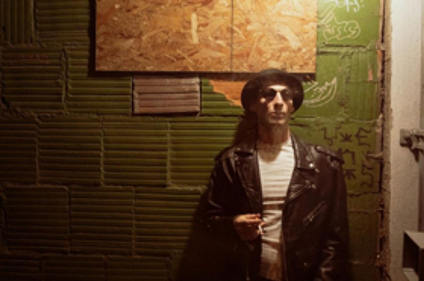 Book-It Repertory Theatre Takes An Honest Look At Addiction In AMERICAN JUNKIE Book-It Repertory Theatre Takes An Honest Look At Addiction In AMERICAN JUNKIE Image