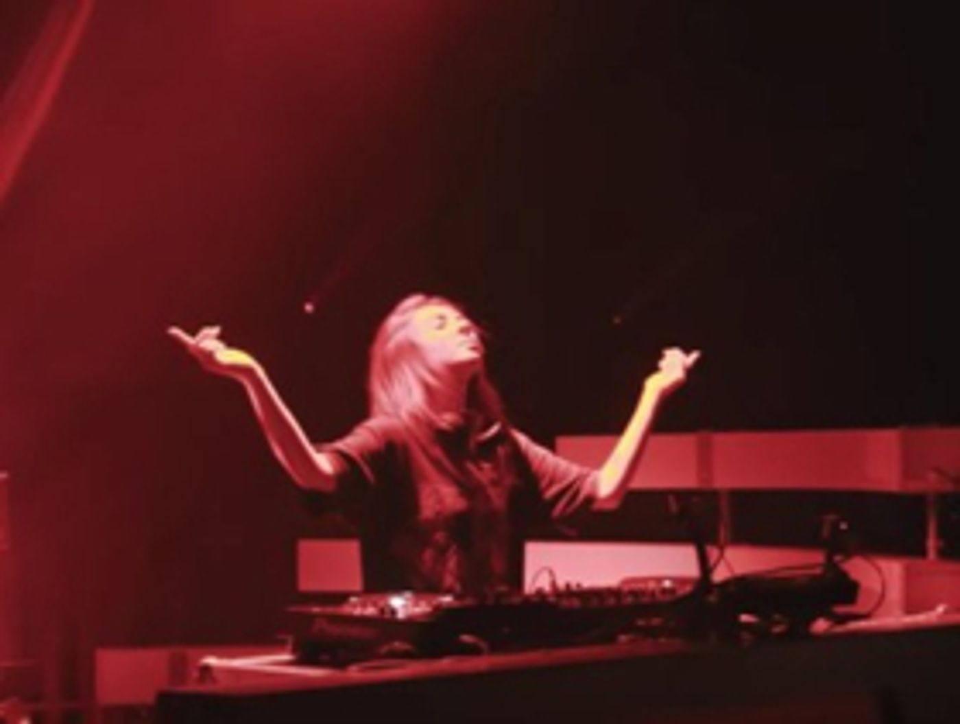 Alison Wonderland Launches Video for 'Happy Place'  Image