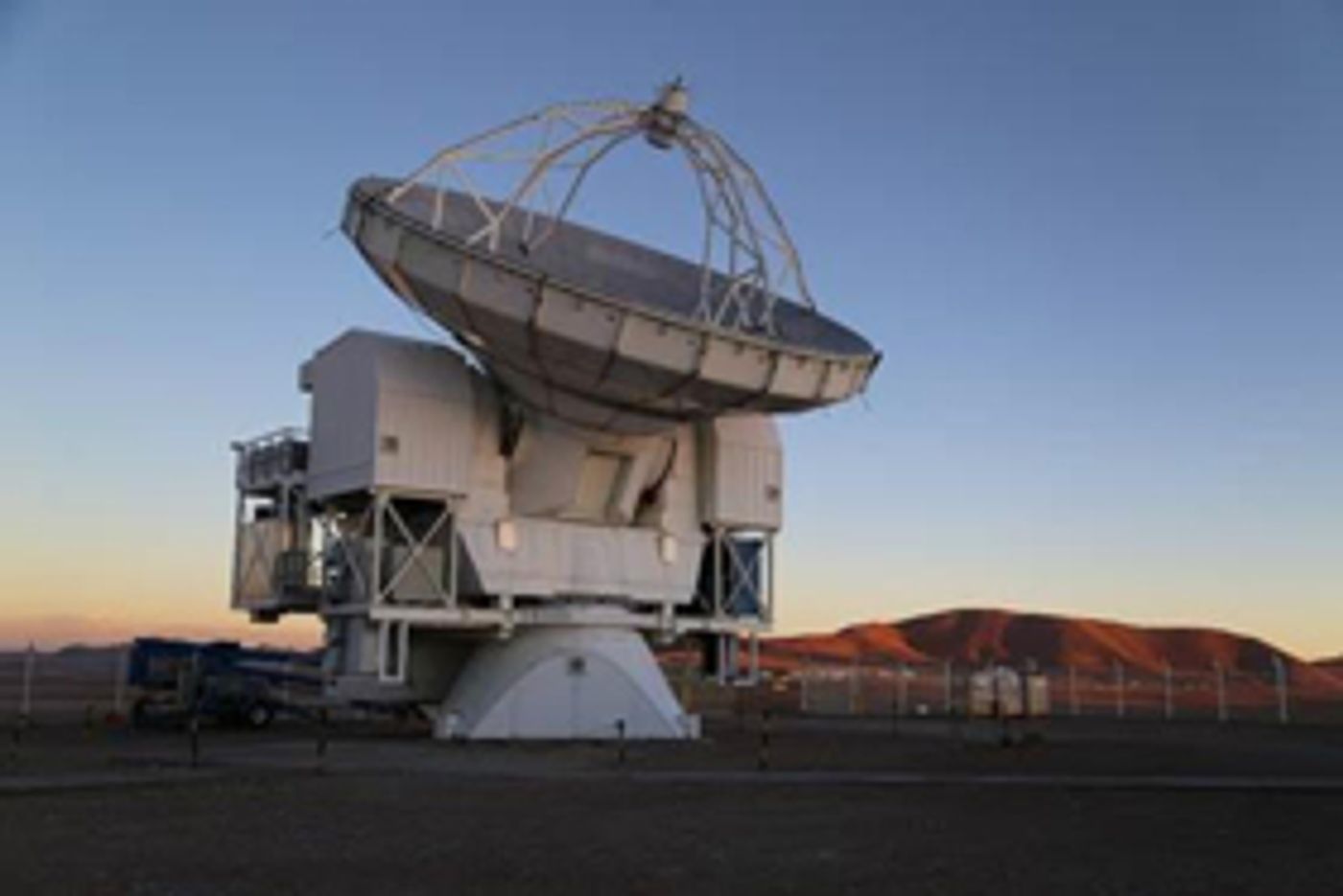 Smithsonian Channel to Air New Documentary BLACK HOLE HUNTERS  Image