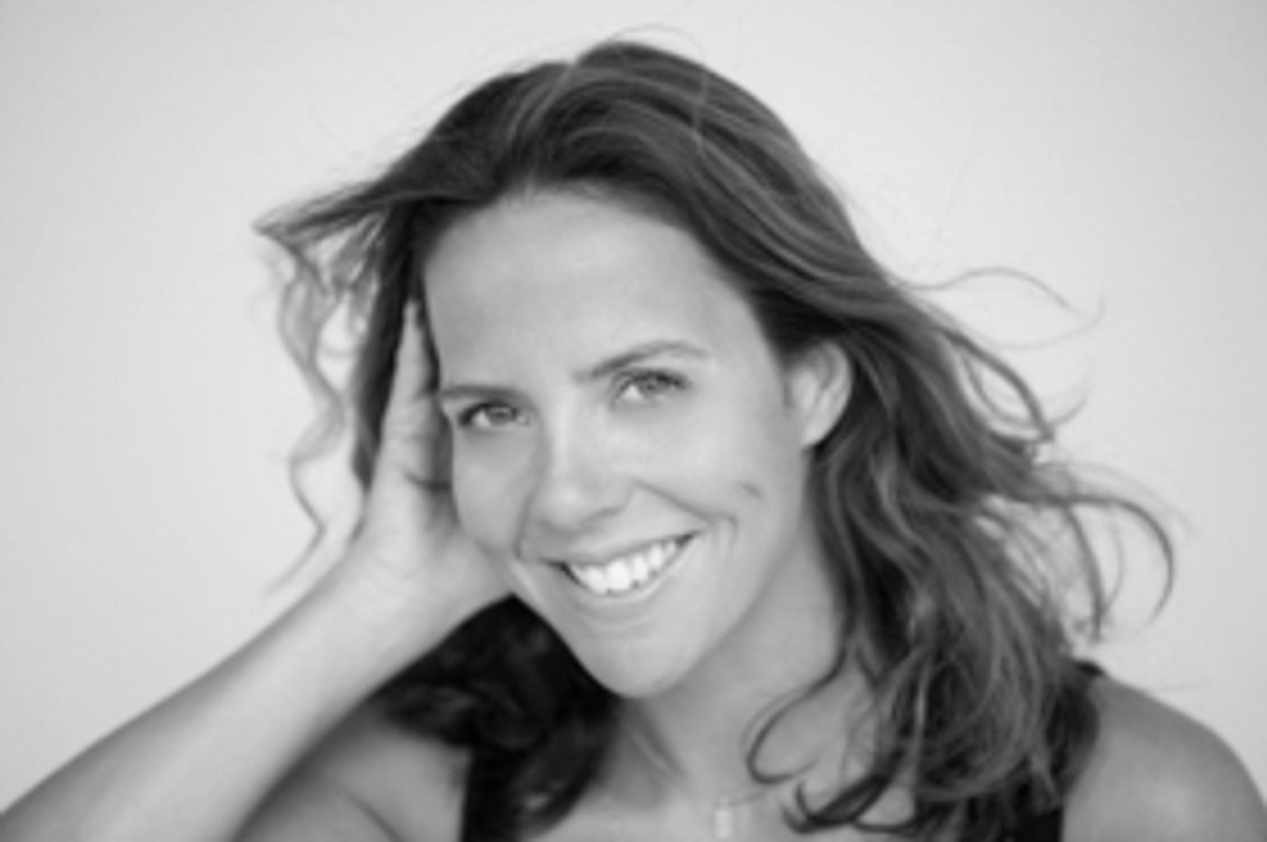 Interview: Singer/Songwriter Mary McBride on her Music, Humanitarianism, and Upcoming Appearance for Arena Stage's 2018 Gala Interview: Singer/Songwriter Mary McBride on her Music, Humanitarianism, and Upcoming Appearance for Arena Stage's 2018 Gala Image