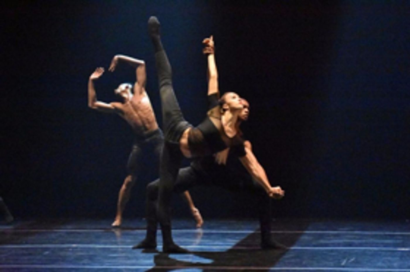 Review: COMPLEXIONS Redefines Rhythm at Joyce Residency Review: COMPLEXIONS Redefines Rhythm at Joyce Residency Image