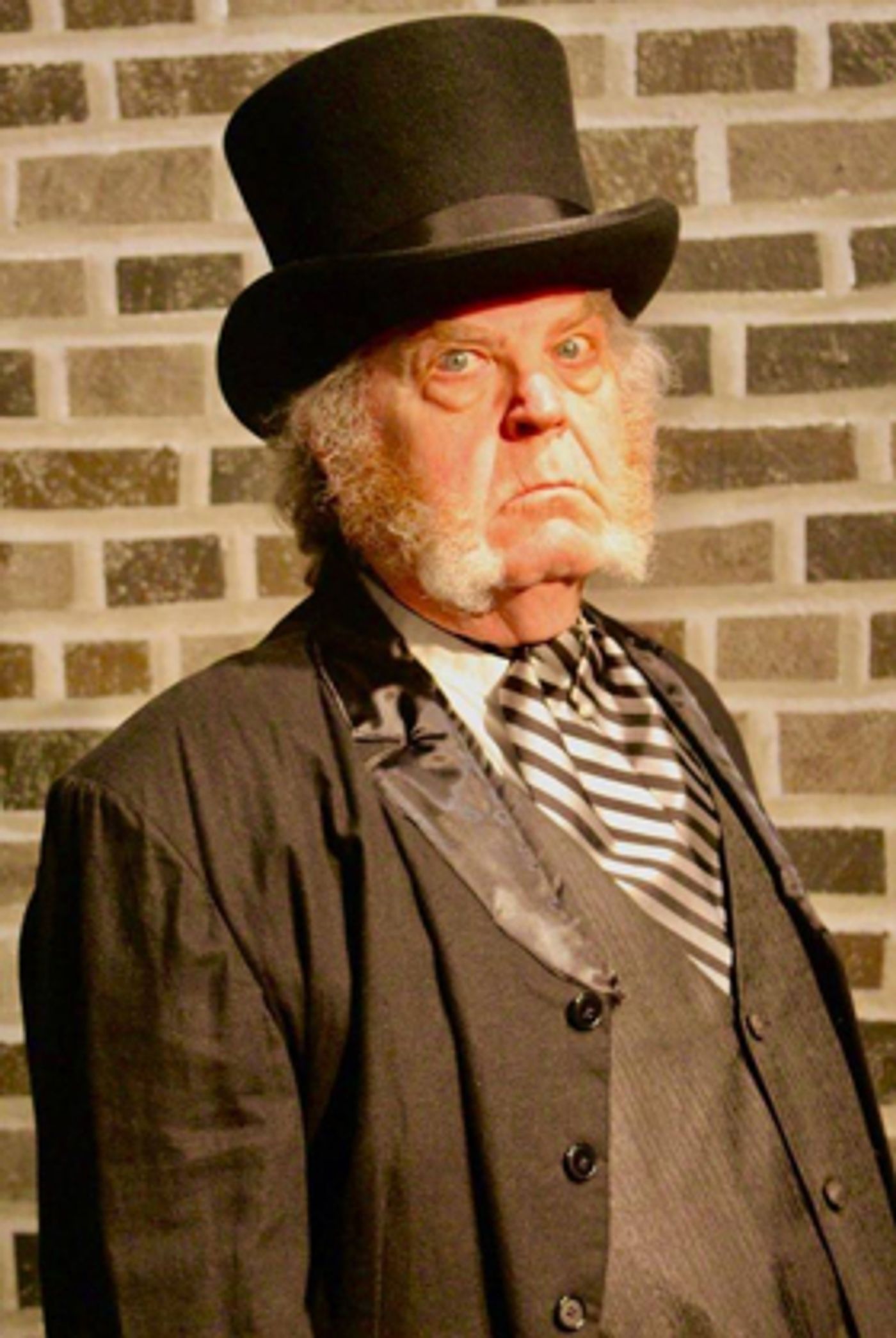 Review: Charles Dickens' Classic A CHRISTMAS CAROL at the Carrollwood Players  Image
