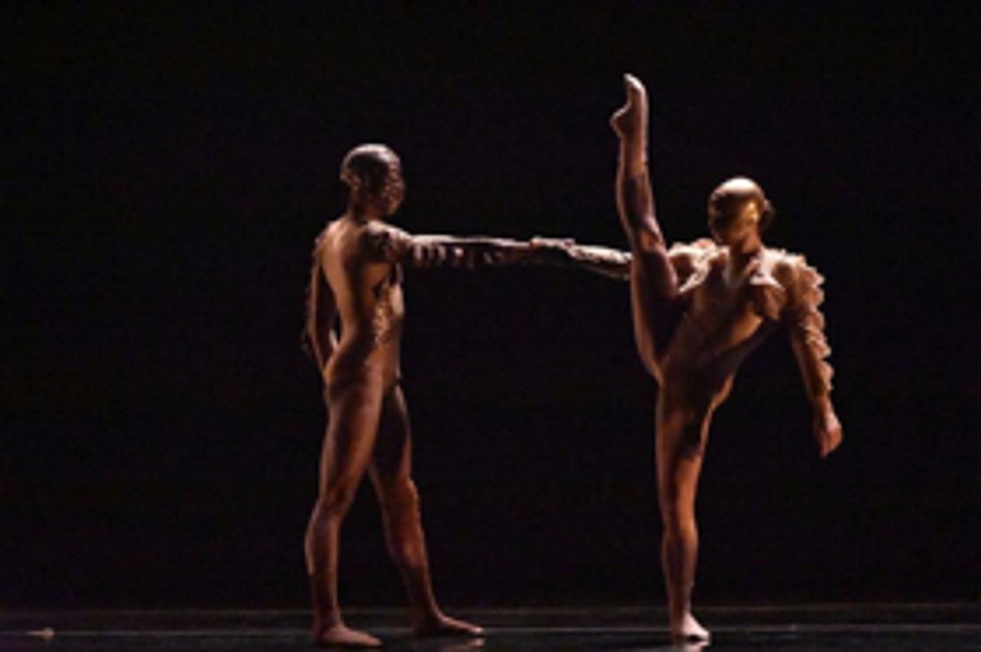 Review: COMPLEXIONS Redefines Rhythm at Joyce Residency Review: COMPLEXIONS Redefines Rhythm at Joyce Residency Image