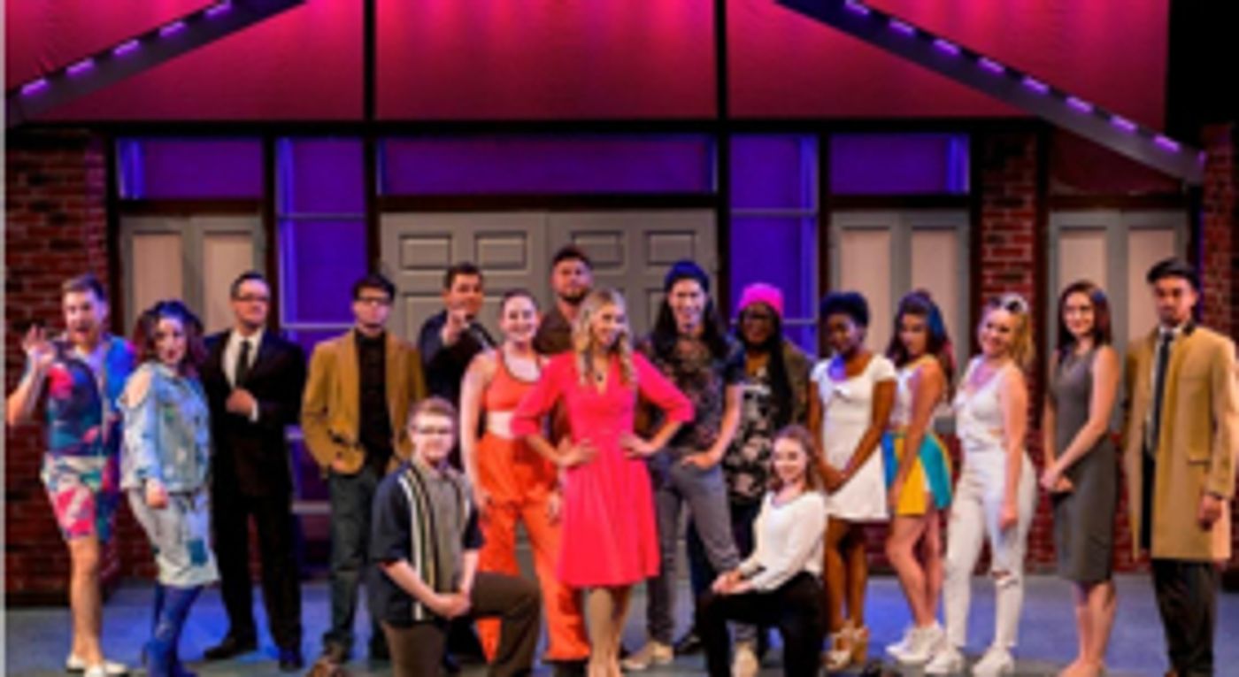 Review: LEGALLY BLONDE is Blonde and Bubbly Review: LEGALLY BLONDE is Blonde and Bubbly Image