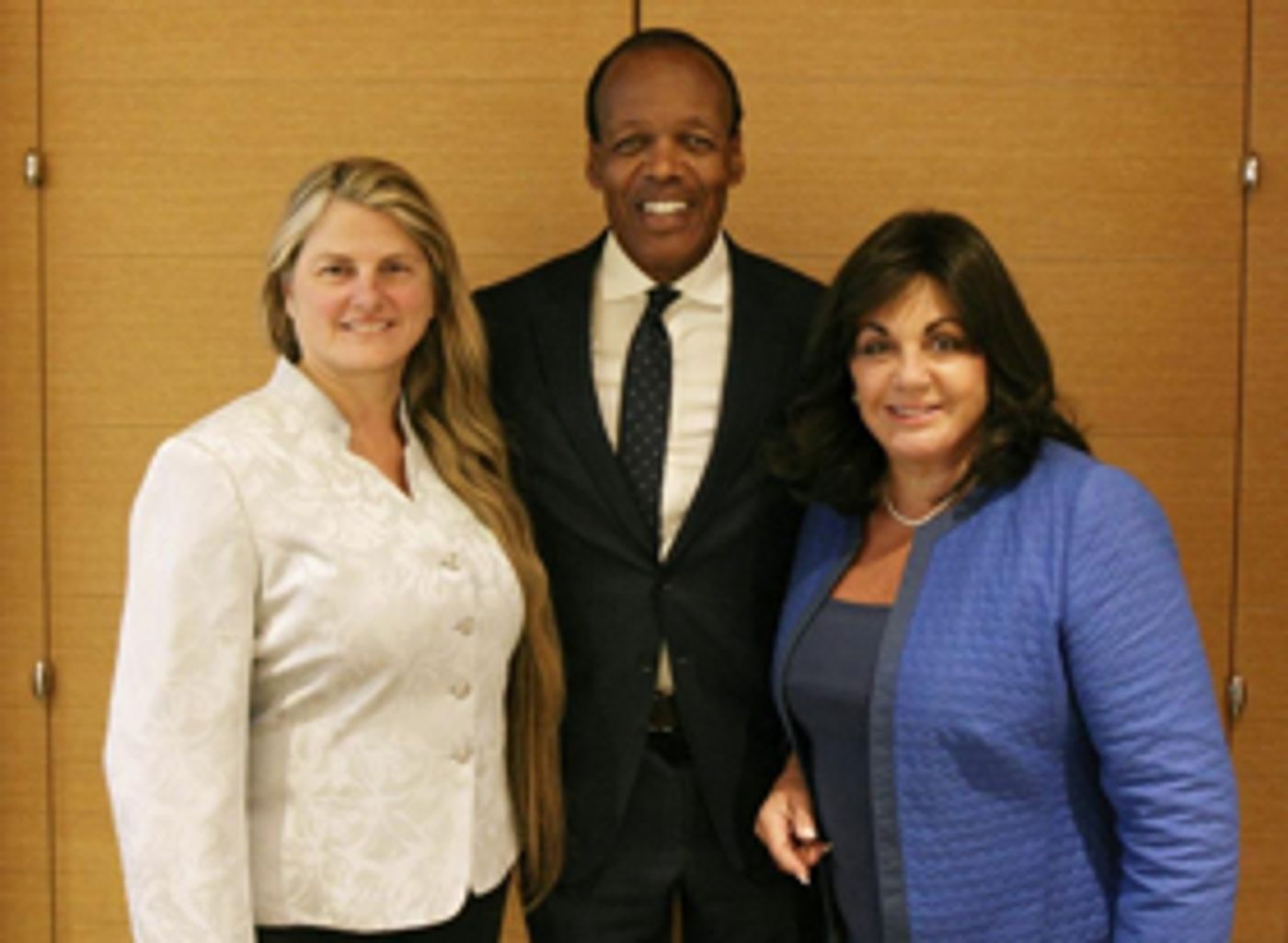 BWW Exclusive: Emerson College's Dr. Lee Pelton on Integrating Diversity, Equity and Inclusion at Broadway League Fall Forum  Image