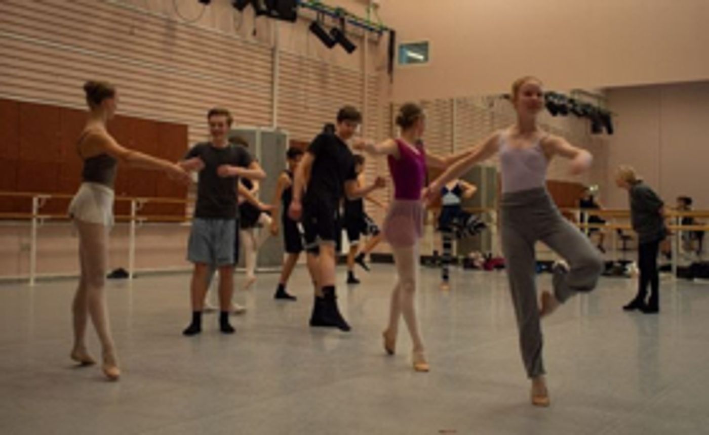 Ballet Og Basketball Smelter Sammen I Holstebro Ballet Og Basketball Smelter Sammen I Holstebro Image