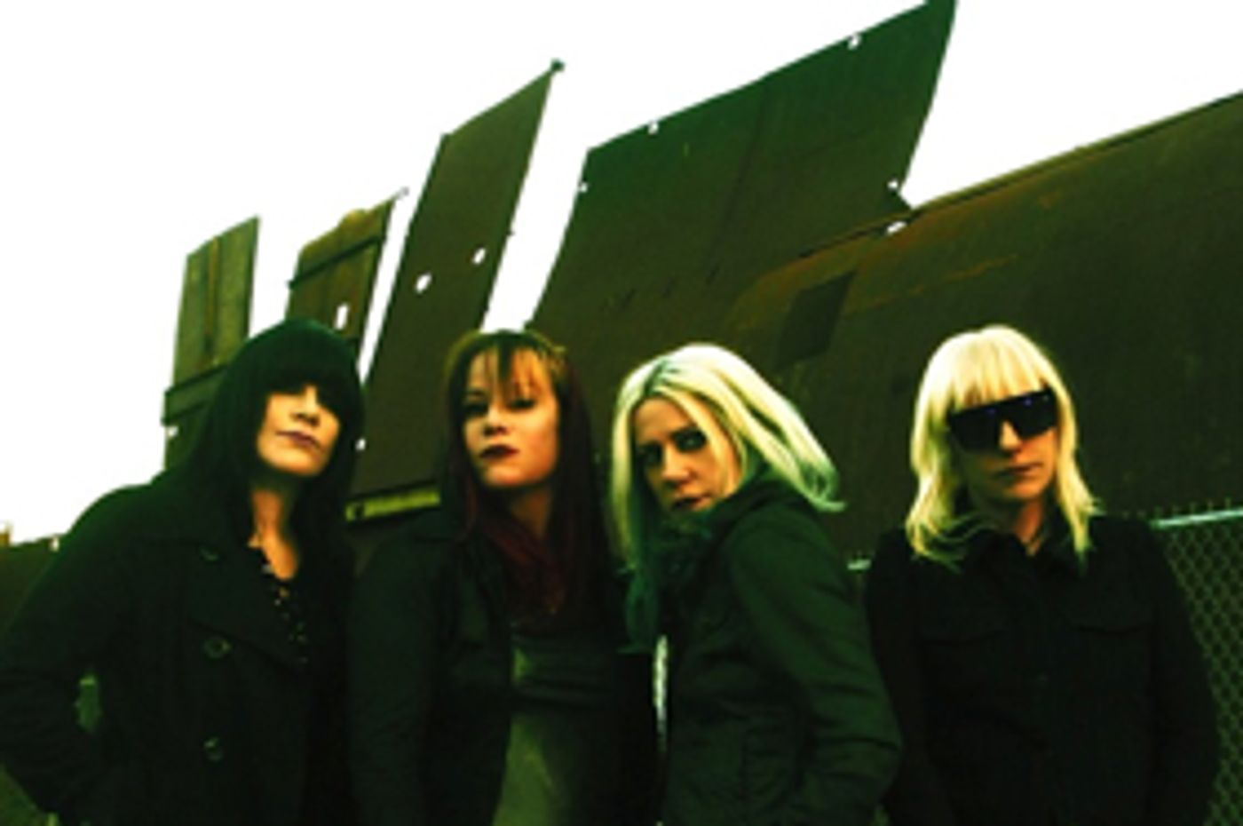 L7 Releases New Single 'Stadium West'  Image
