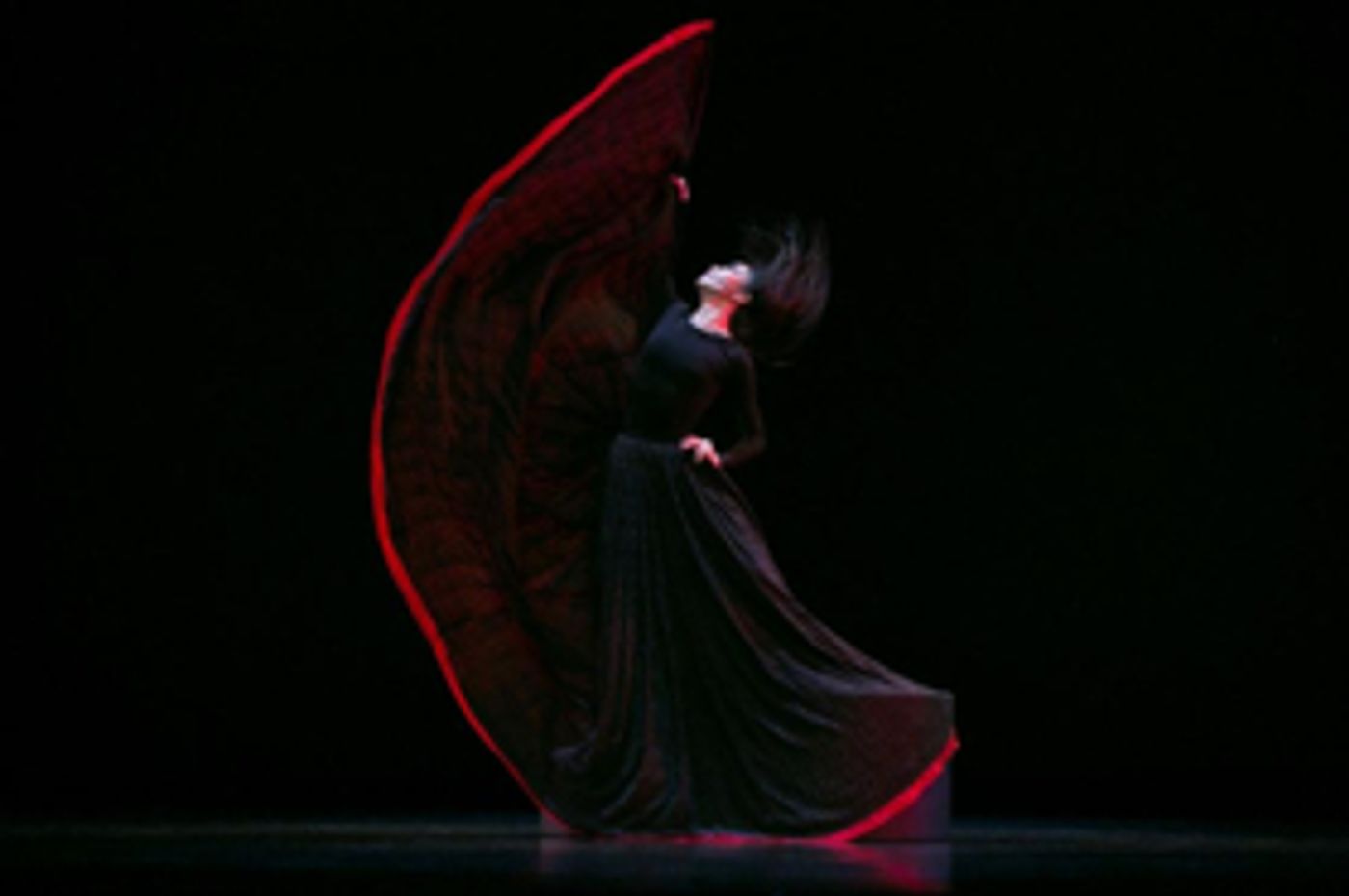 Review: MARTHA GRAHAM DANCE COMPANY Demonstrates Timeless Innovation Across Eras at The JOYCE in April  Image