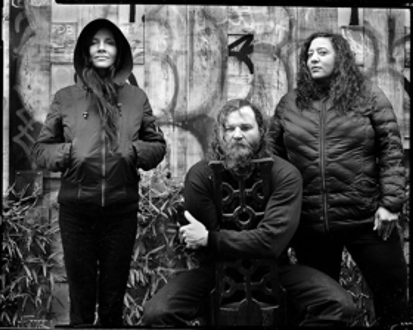 Helms Alee Dives Deep Into Marine Psychedelia With INTERACHNID  Image