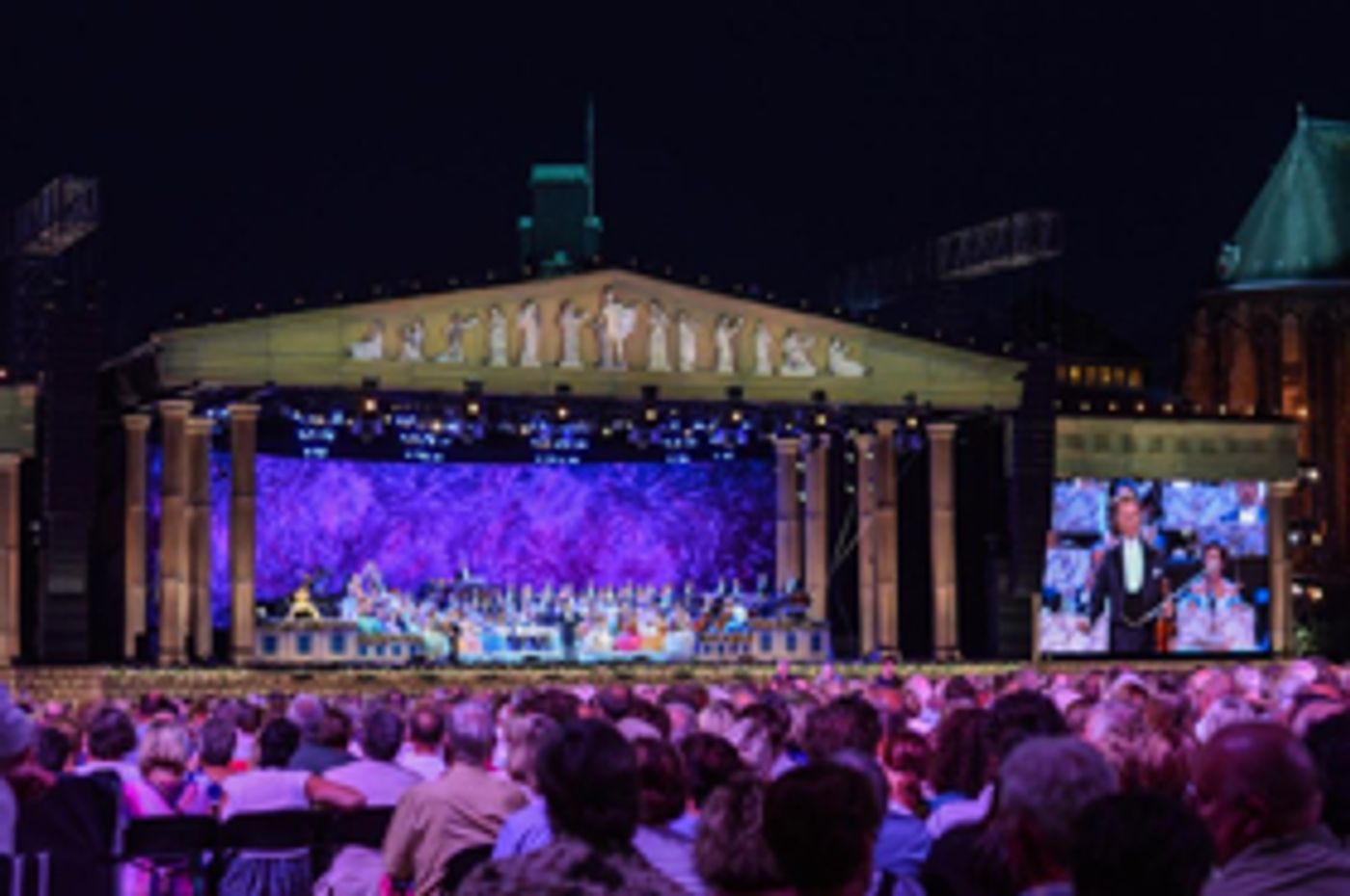 André Rieu And The Johann Strauss Orchestra Light Up With Martin Lighting André Rieu And The Johann Strauss Orchestra Light Up With Martin Lighting Image