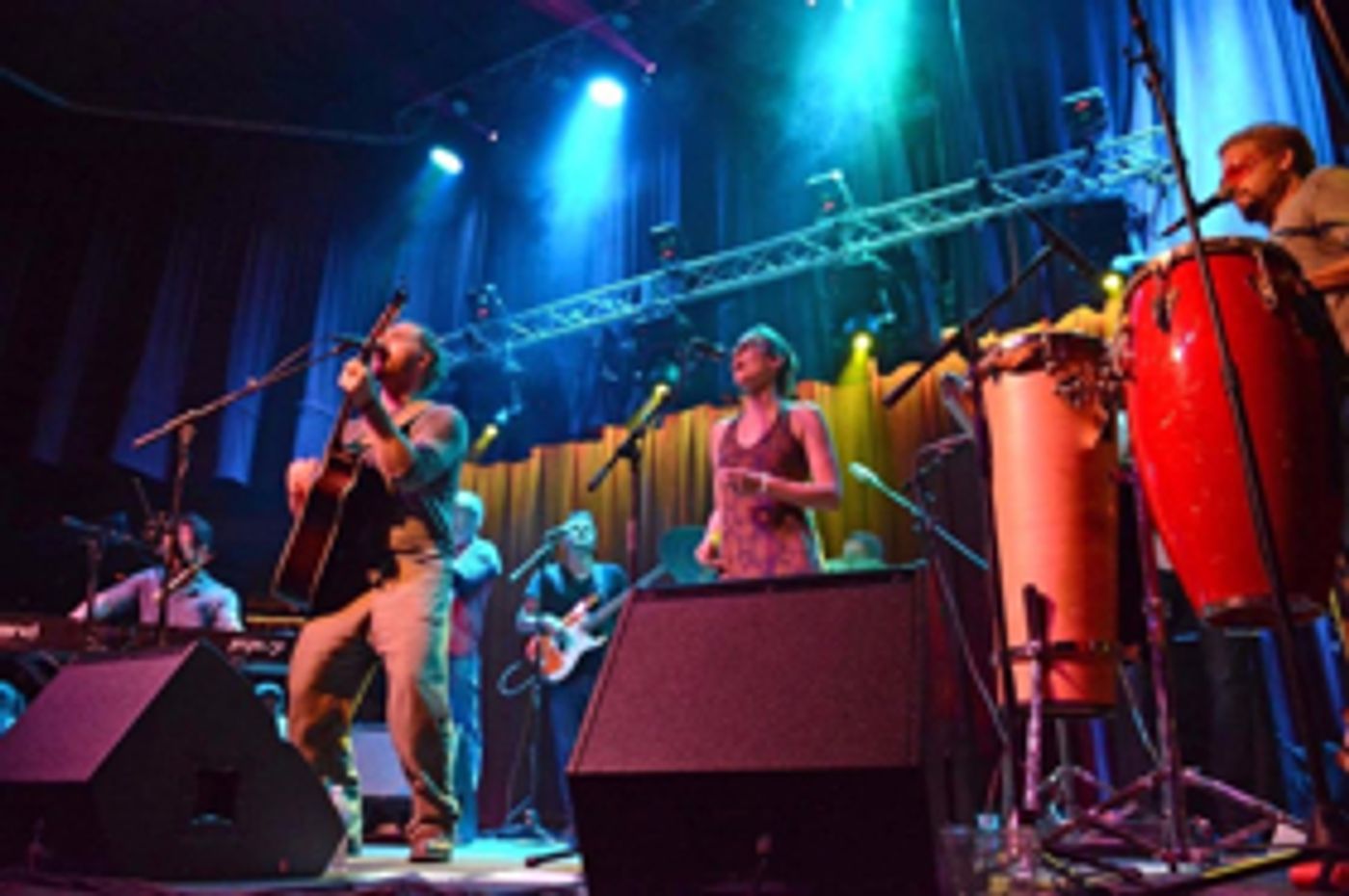 Global Music Star Ryan Tennis Announces 'Two Days on the Fence' and 2018 Tour Dates Global Music Star Ryan Tennis Announces 'Two Days on the Fence' and 2018 Tour Dates Image