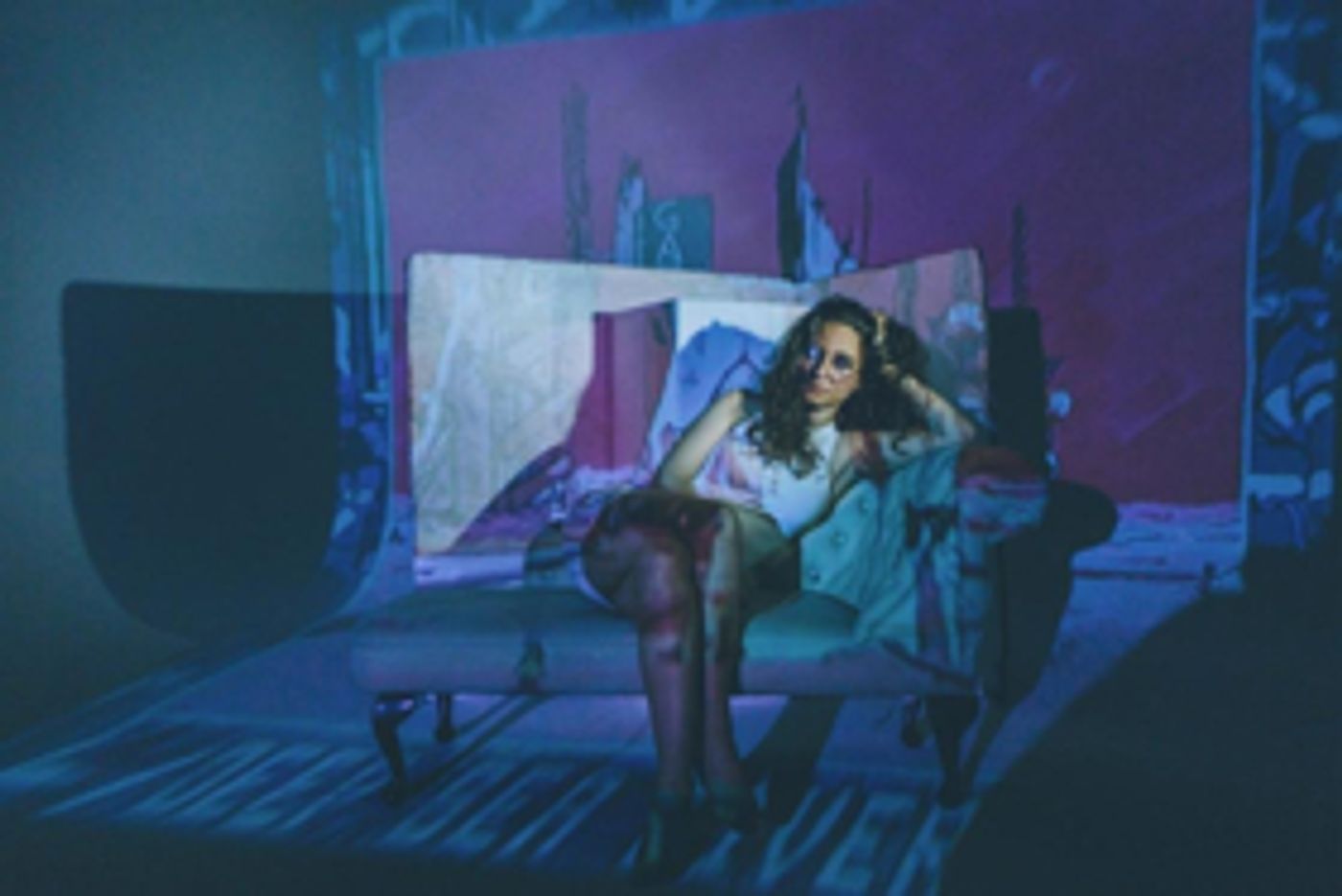 Gazel Shares Video For New Acoustic Single POINTING AT THE MOON Gazel Shares Video For New Acoustic Single POINTING AT THE MOON Image