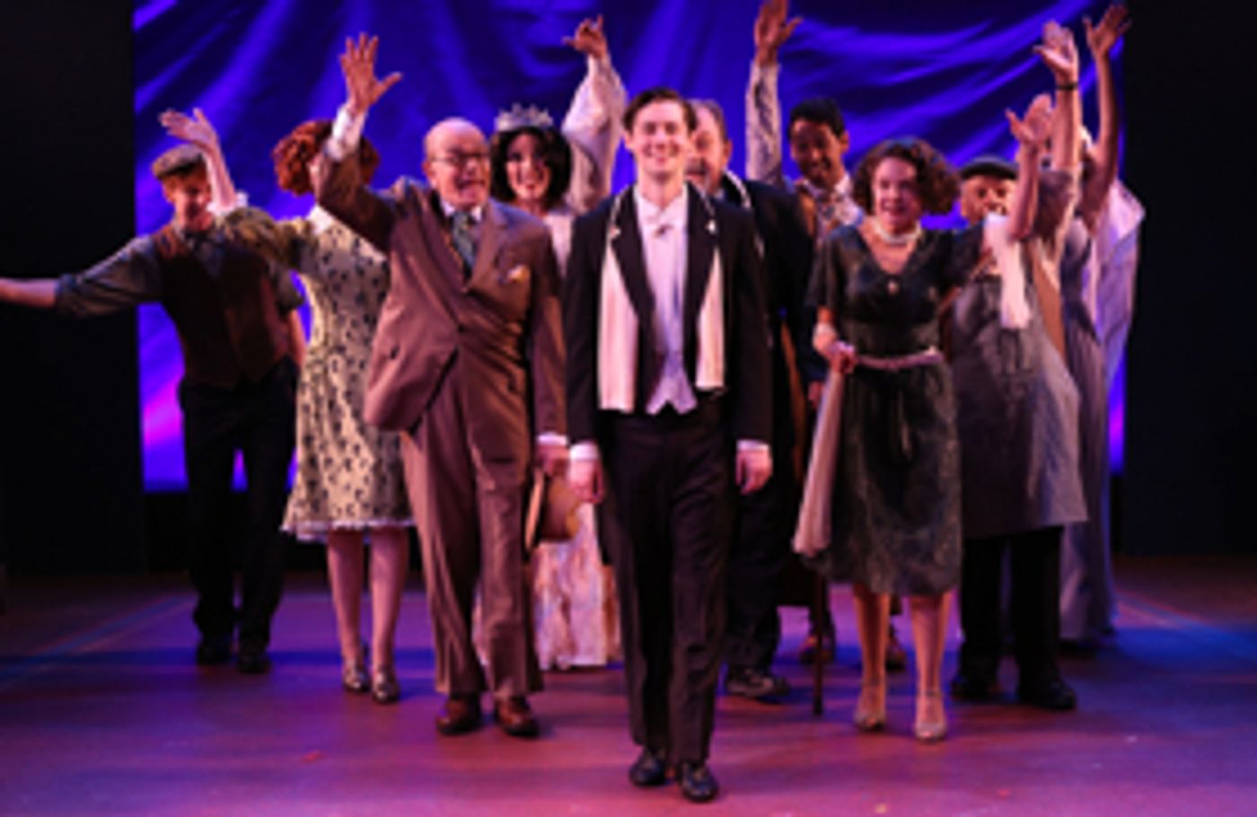 ENTER LAUGHING Extends Through June 16th  Image