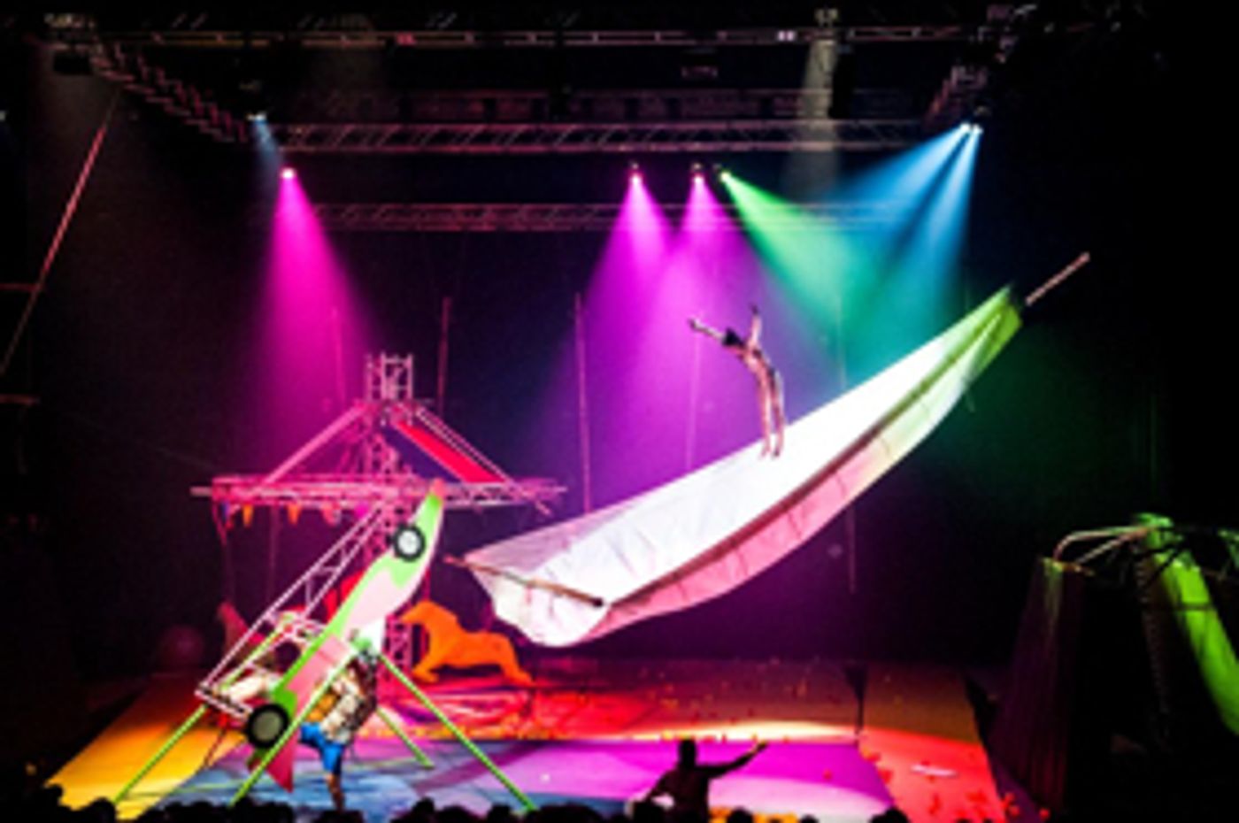 Finnish Circus Superstars Race Horse Company Bring SUPER SUNDAY To Edinburgh Fringe Finnish Circus Superstars Race Horse Company Bring SUPER SUNDAY To Edinburgh Fringe Image