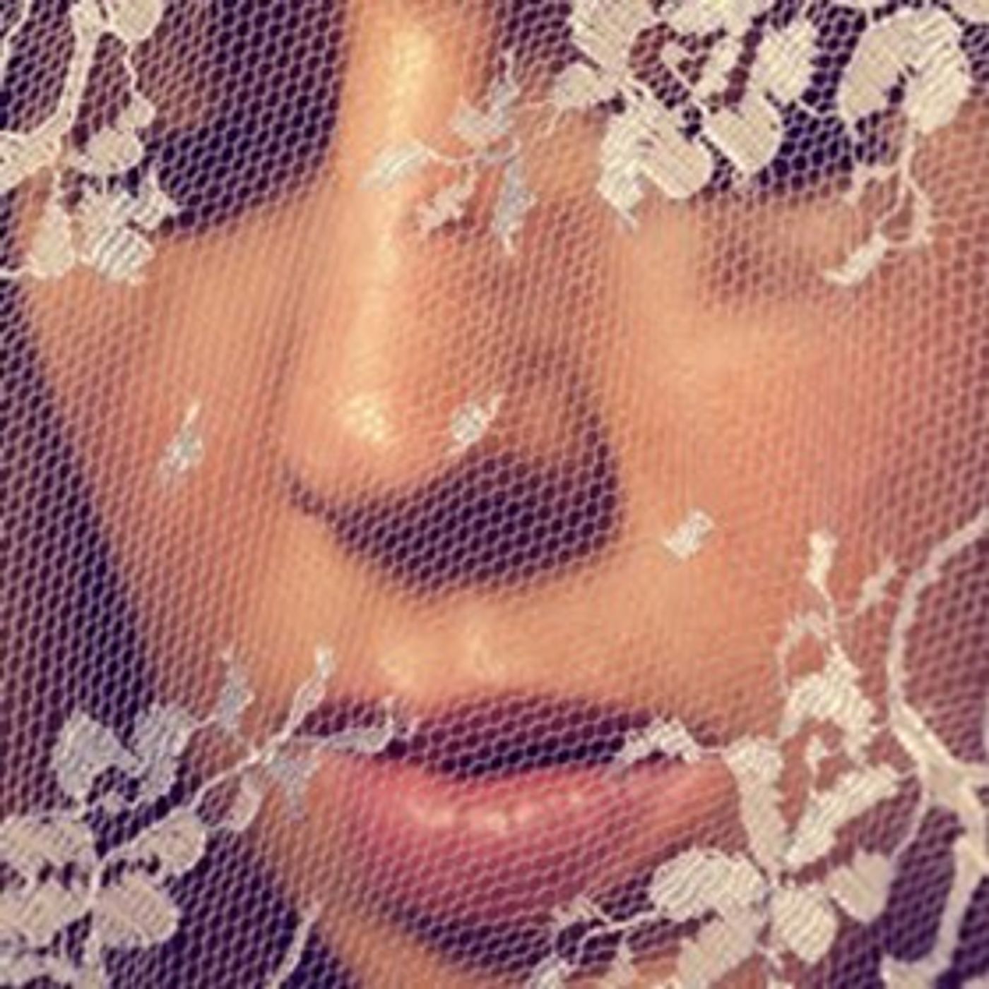 Ella Vos to Tour North America Spring 2018 + Debut Album Out Now  Image