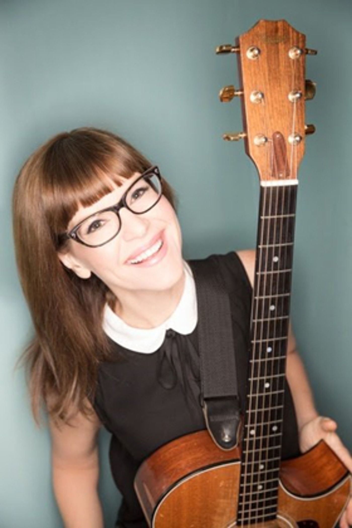 Lisa Loeb Receives Grammy Award Nomination For 'Feel What U Feel'  Image