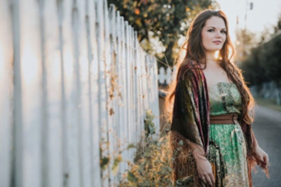 Country/Americana Singer-Songwriter Michelle LeBlanc to Release EP Today Image