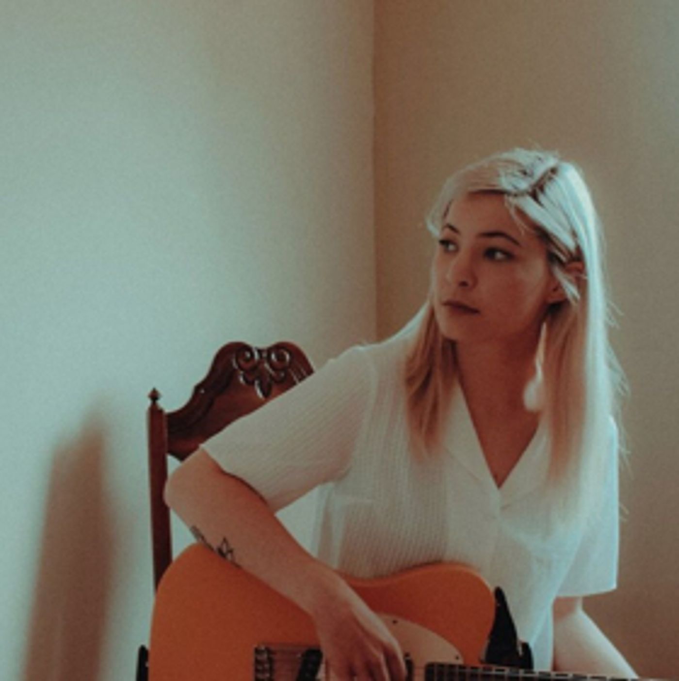 Taylor Janzen Premieres New Track STATIONS From Upcoming Album INTERPERSONAL Out August 10 Taylor Janzen Premieres New Track STATIONS From Upcoming Album INTERPERSONAL Out August 10 Image