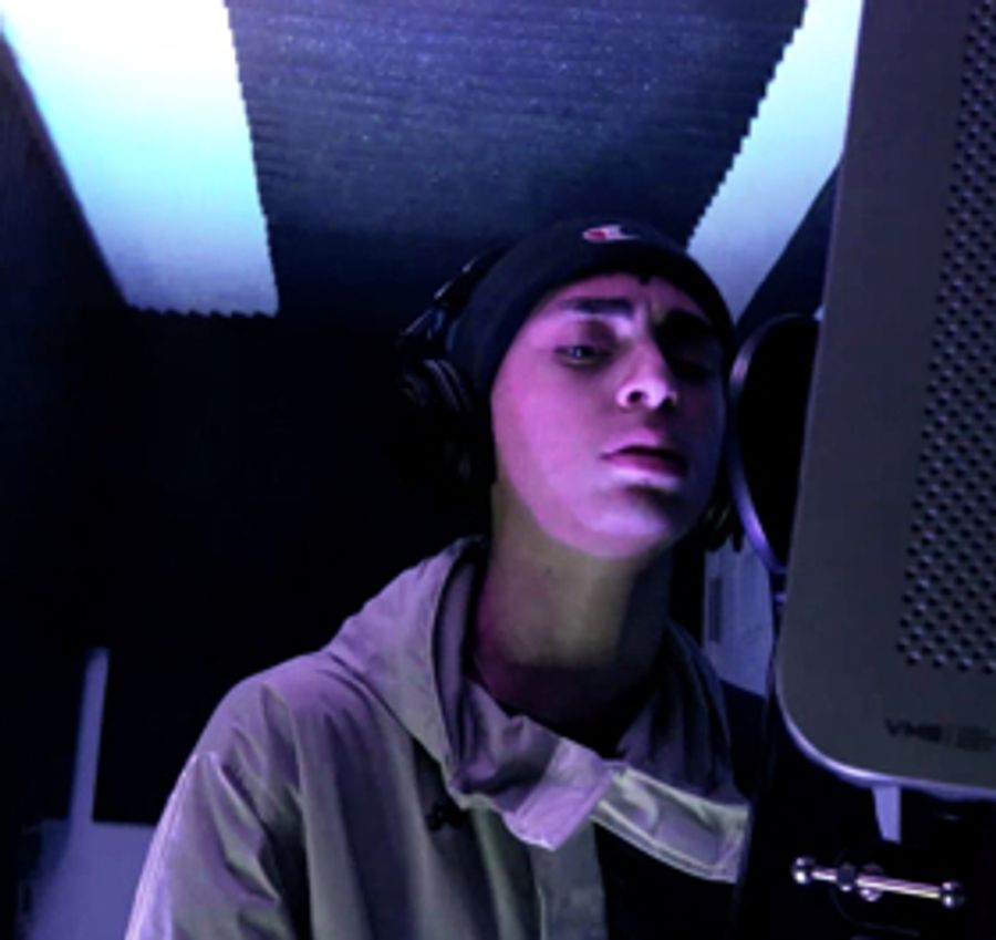 Jesse Eplan Debuts New Video for 'Desire' Off 'Trap Harmony' EP Image