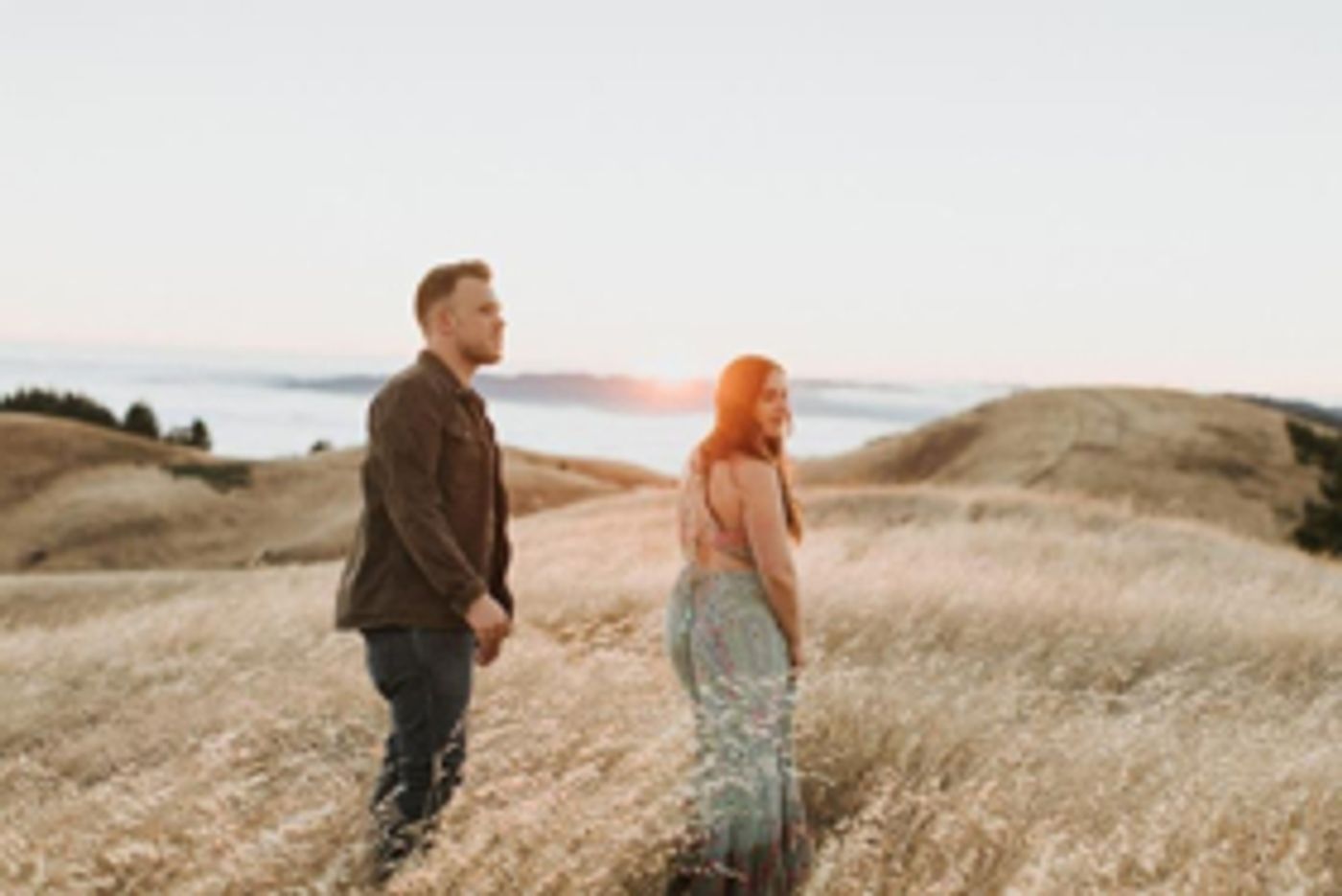 Indie Folk Duo Beth // James Premieres Single 'Blurry' Today - 'Falling' EP Out Feb. 1  Image