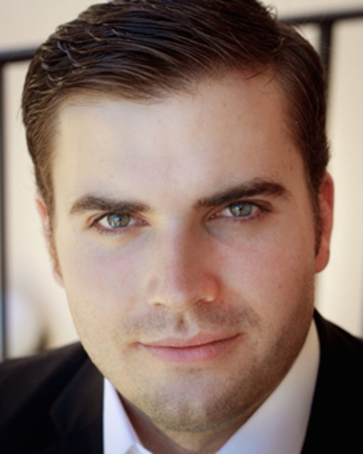 Andrew Surrena Steps in for David Guzman in LA TRAVIATA at Sarasota Opera  Image