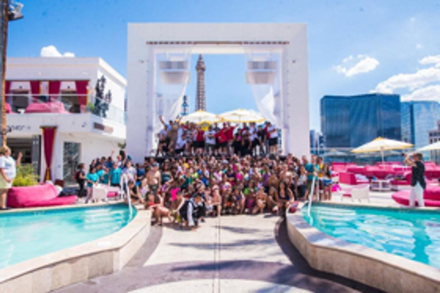 Drai's Las Vegas Donates Over 500 Service Hours, $25K in School Supplies, 480 Meals & More During 1st Year of 'Drai's Cares' Program Drai's Las Vegas Donates Over 500 Service Hours, $25K in School Supplies, 480 Meals & More During 1st Year of 'Drai's Cares' Program Image
