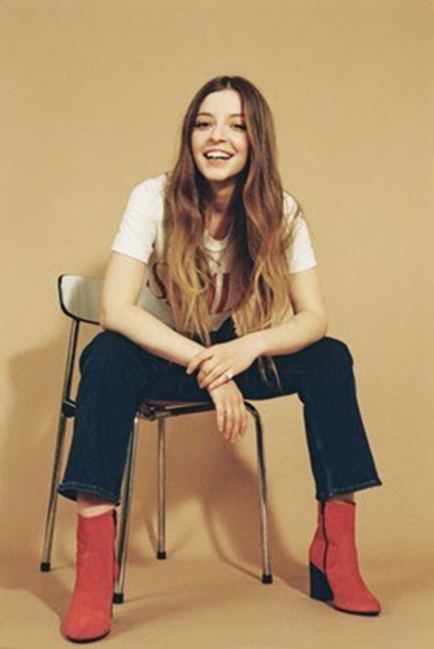 Jade Bird's 'Lottery' Video Premieres Jade Bird's 'Lottery' Video Premieres Image