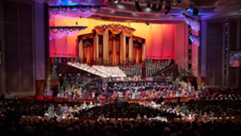 BWW Exclusive: Sutton Foster & Hugh Bonneville Join Mormon Tabernacle Choir for Magnificent Christmas Concert Image
