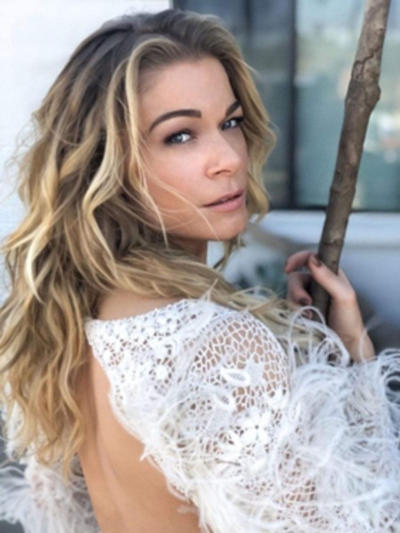 YOU AND ME AND CHRISTMAS! Grammy Winner LeAnn Rimes Celebrates The Holidays At The McCallum  Image