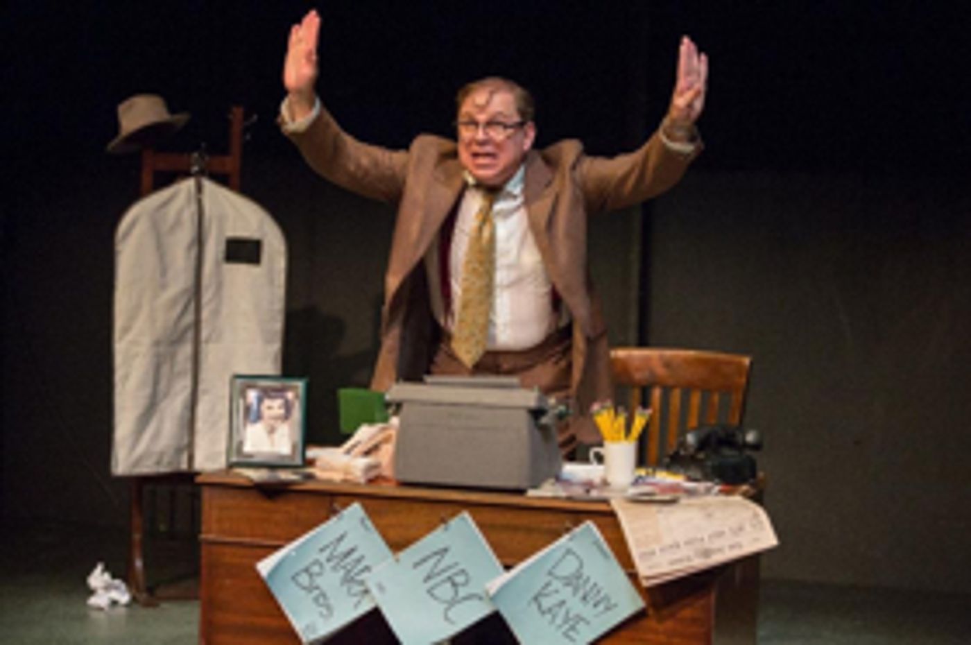 Review: Hilarious and Heart-Breaking A JEWISH JOKE at the New Jewish Theatre  Image