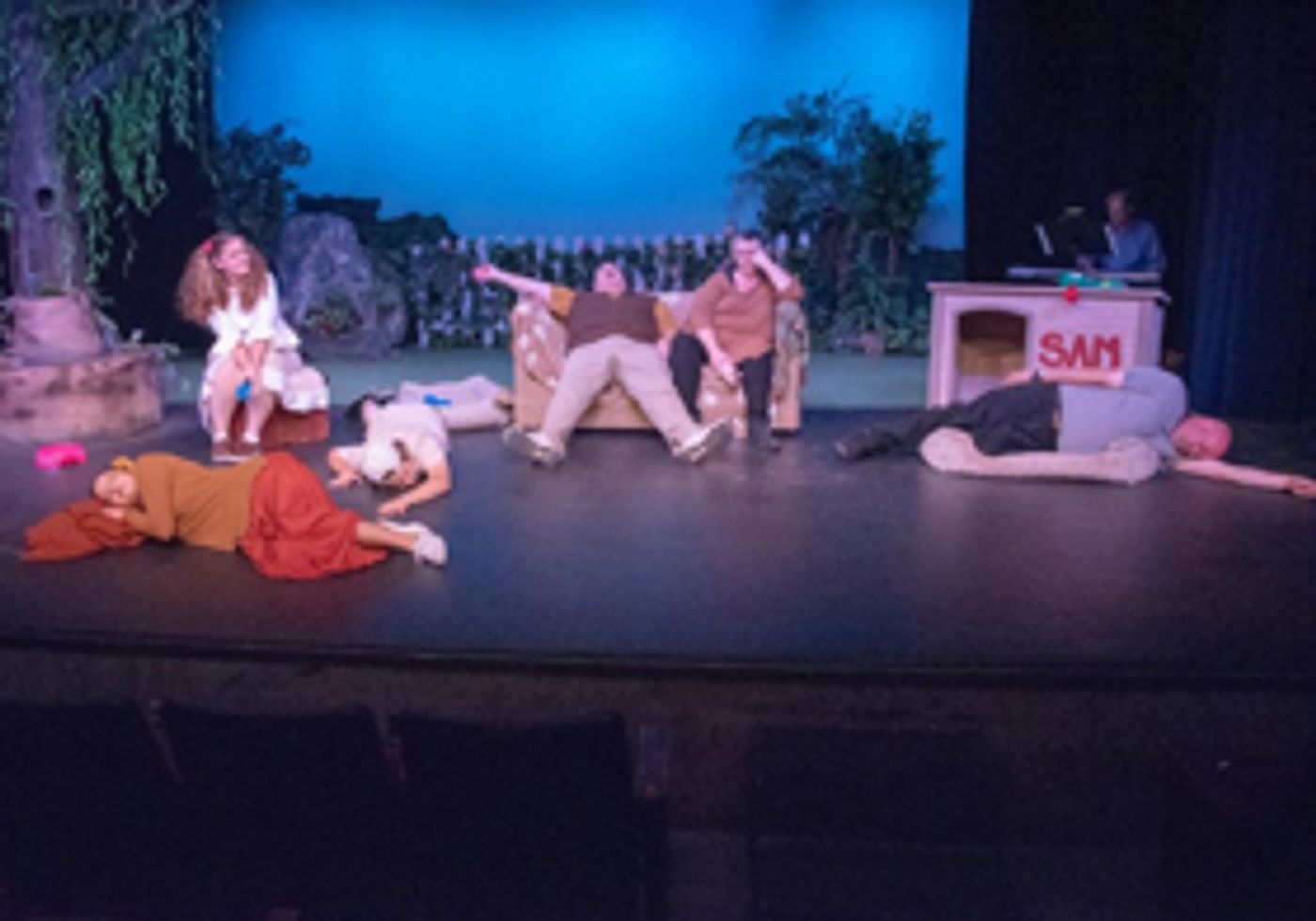 Review: BARK! The Musical is a Fabulous, Episodic Song Fest to the Glory of DOG  Image