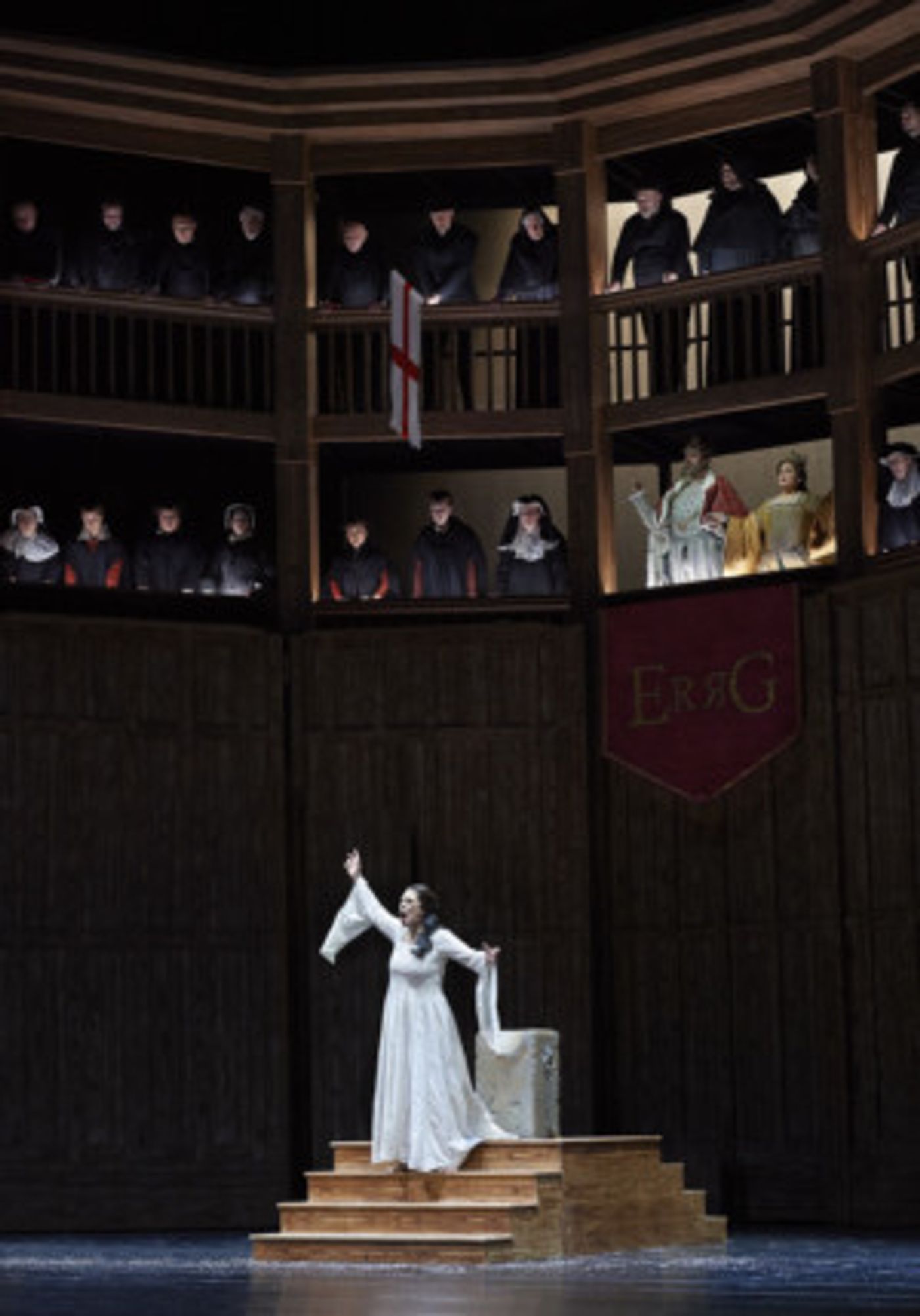 Review: Sondra Radvanovsky Reigns Supreme in the COC's ANNA BOLENA  Image