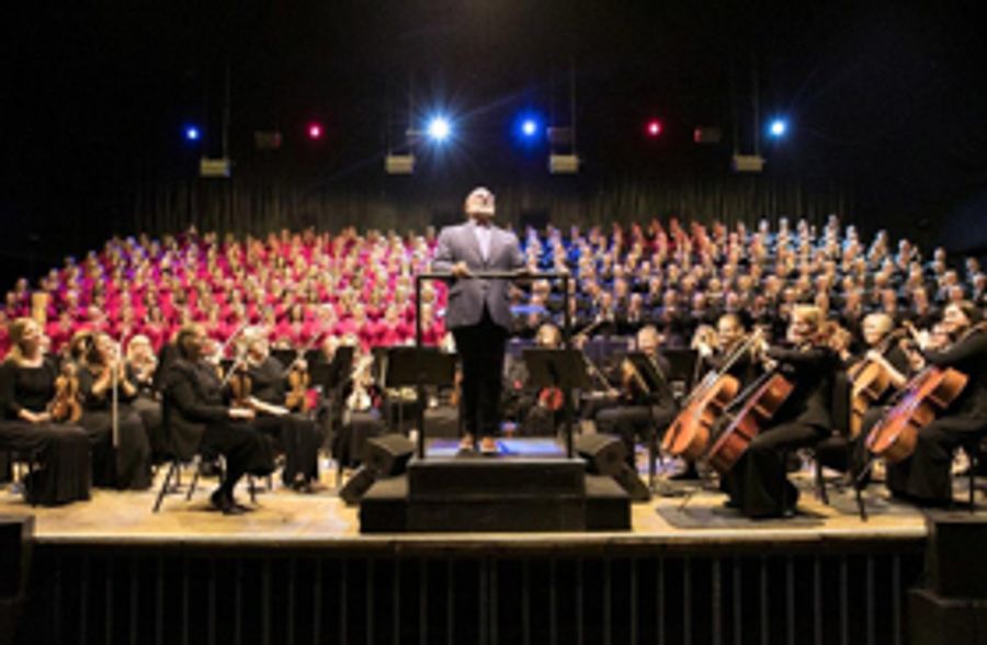 SFGMC's Dr. Tim Seelig Guest Conducts the Mormon Tabernacle Choir Image