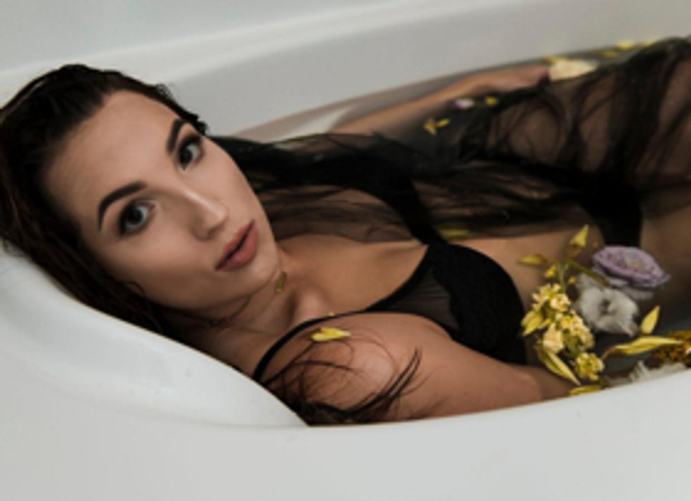 HAAS Releases Music Video For Debut Single 'Behind Those Eyes'  Image