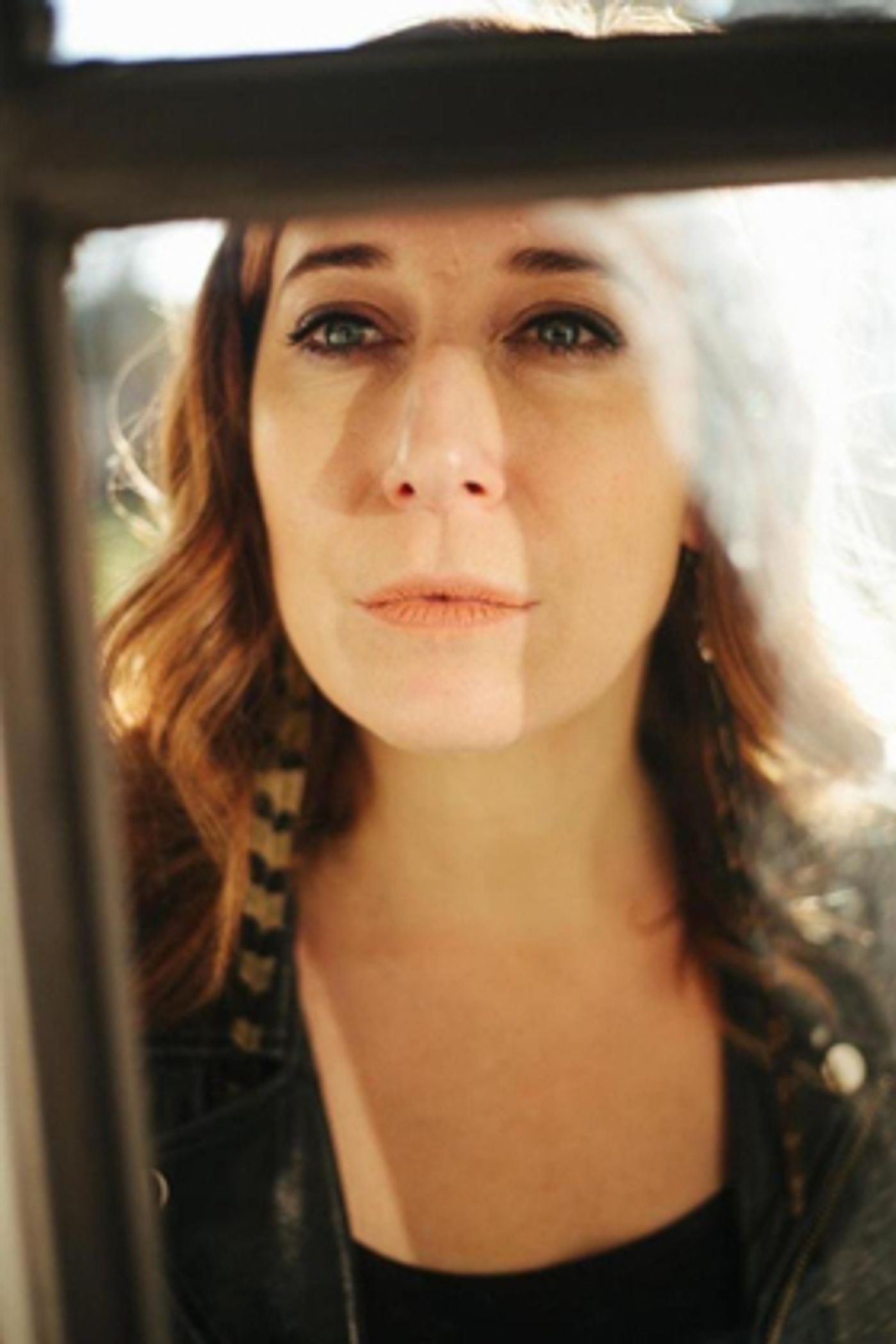 Erika Wennerstrom (Heartless Bastards) Shares Video For STARING OUT THE WINDOW via Relix & Announces New Tour Dates Erika Wennerstrom (Heartless Bastards) Shares Video For STARING OUT THE WINDOW via Relix & Announces New Tour Dates Image