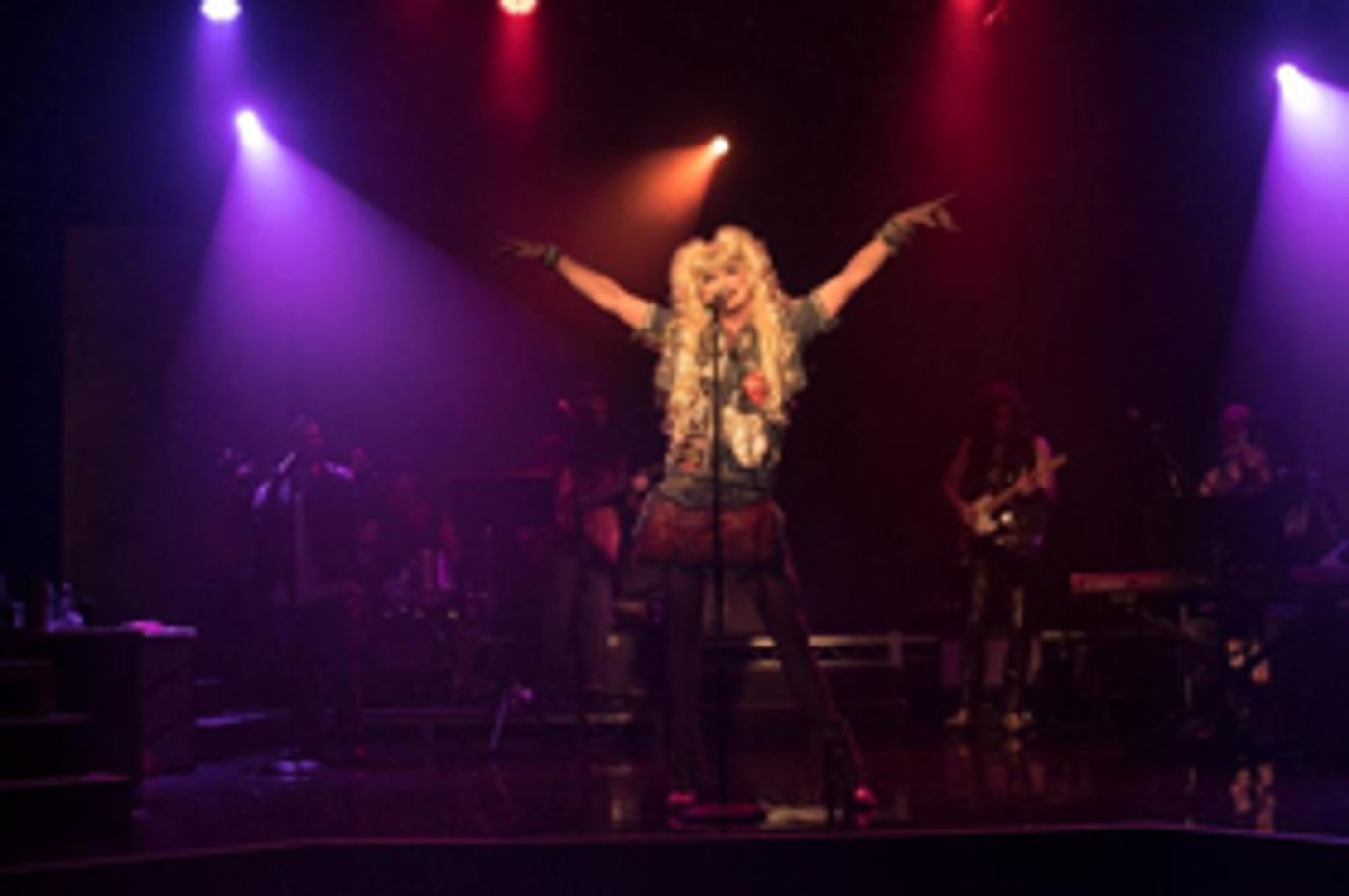 Review: Rock On With HEDWIG AND THE ANGRY INCH at EPAC  Image