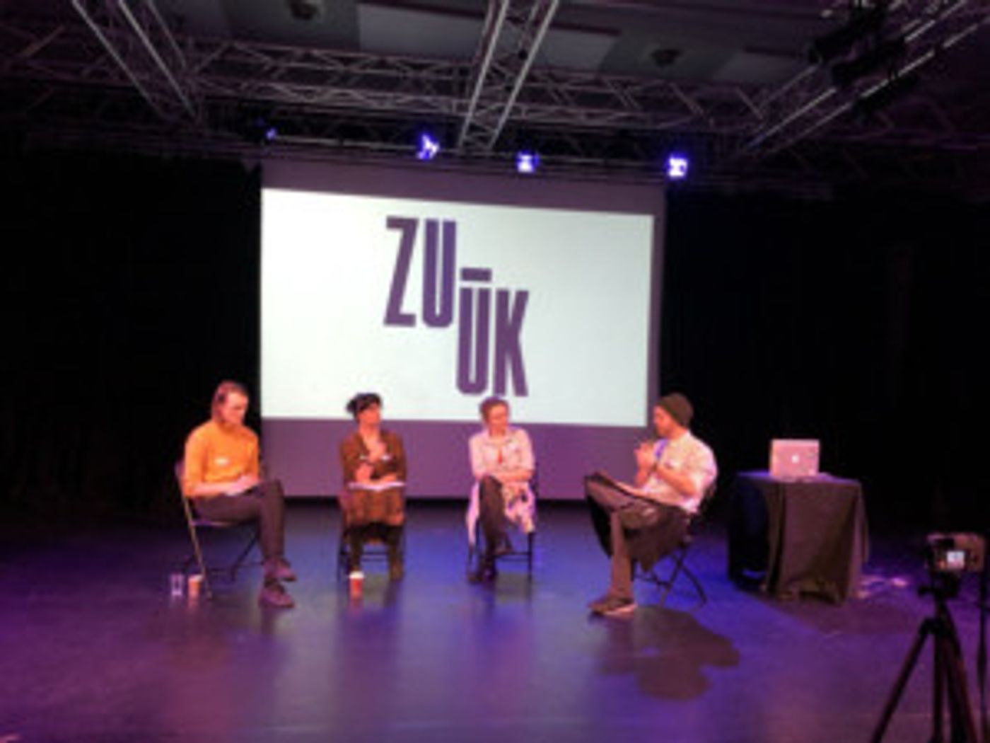 Feature: On The Intersection Between Theatre and Technology  Image