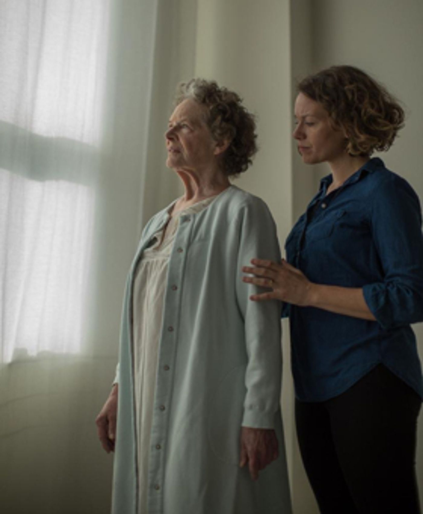 Many Hats Launches '5 in 5 Initiative' to Promote New Work, New Voices  Image