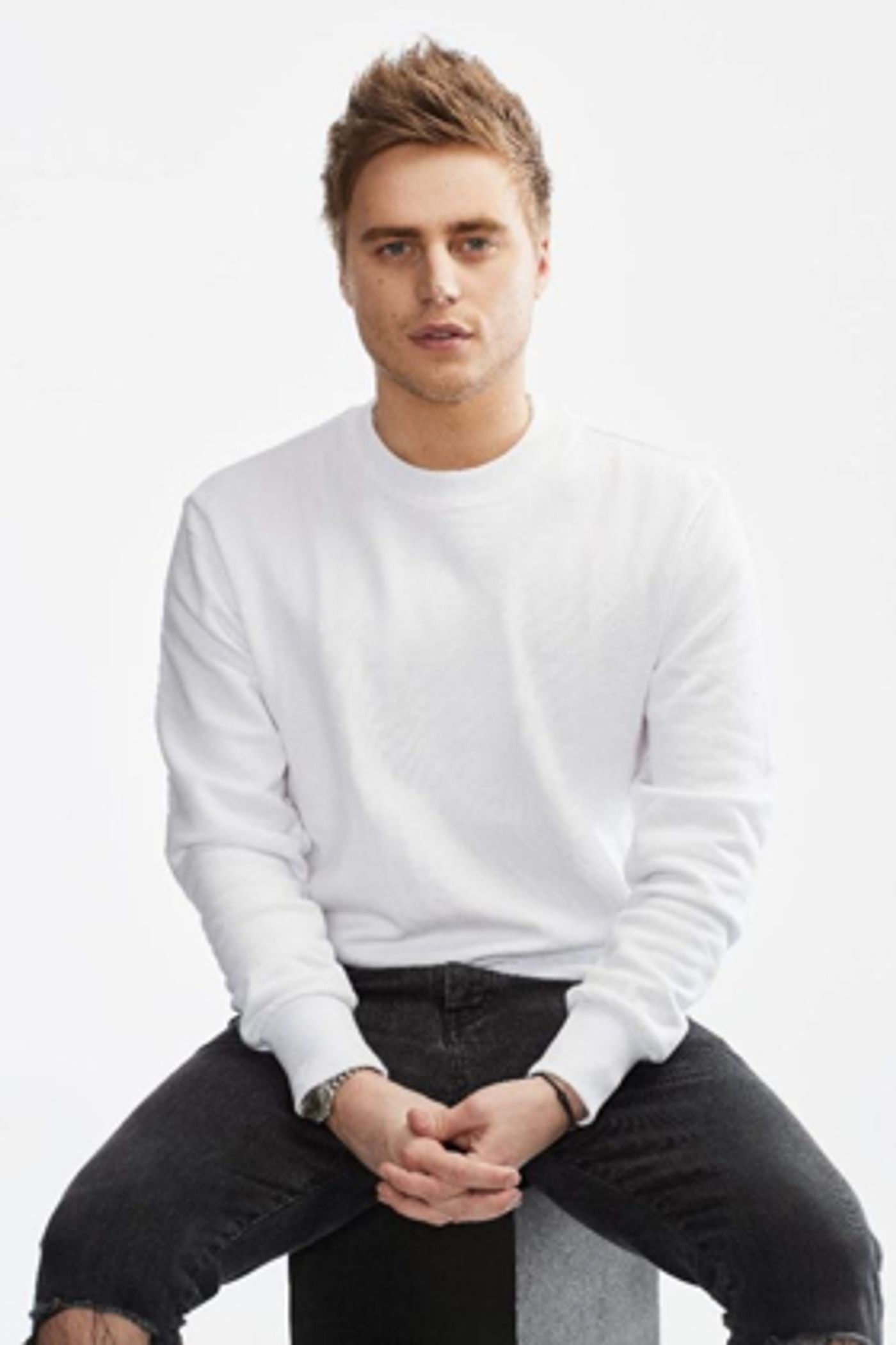 Highly Acclaimed DJ & Producer Klingande Reveals New Single REBEL YELL Featuring Krishane  Image