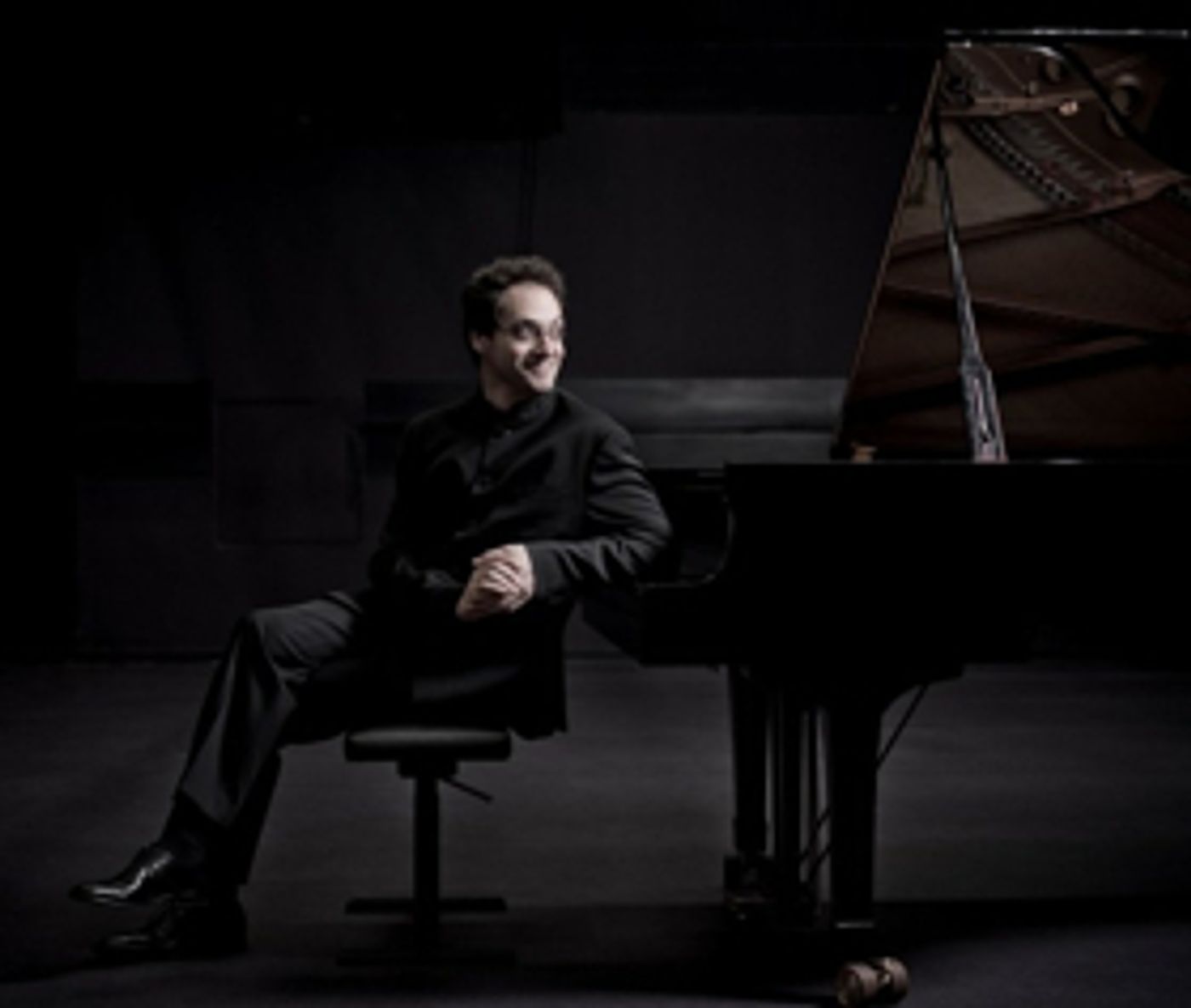Pianist Shai Wosner Performs Three-Concert Recital Series 'Schubert: The Great Sonatas' At 92nd Street Y Pianist Shai Wosner Performs Three-Concert Recital Series 'Schubert: The Great Sonatas' At 92nd Street Y Image