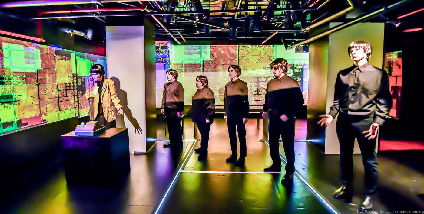 Review: Swipe Right--ELECTRONIC CITY by New Stage Theatre Company is a Match  Image