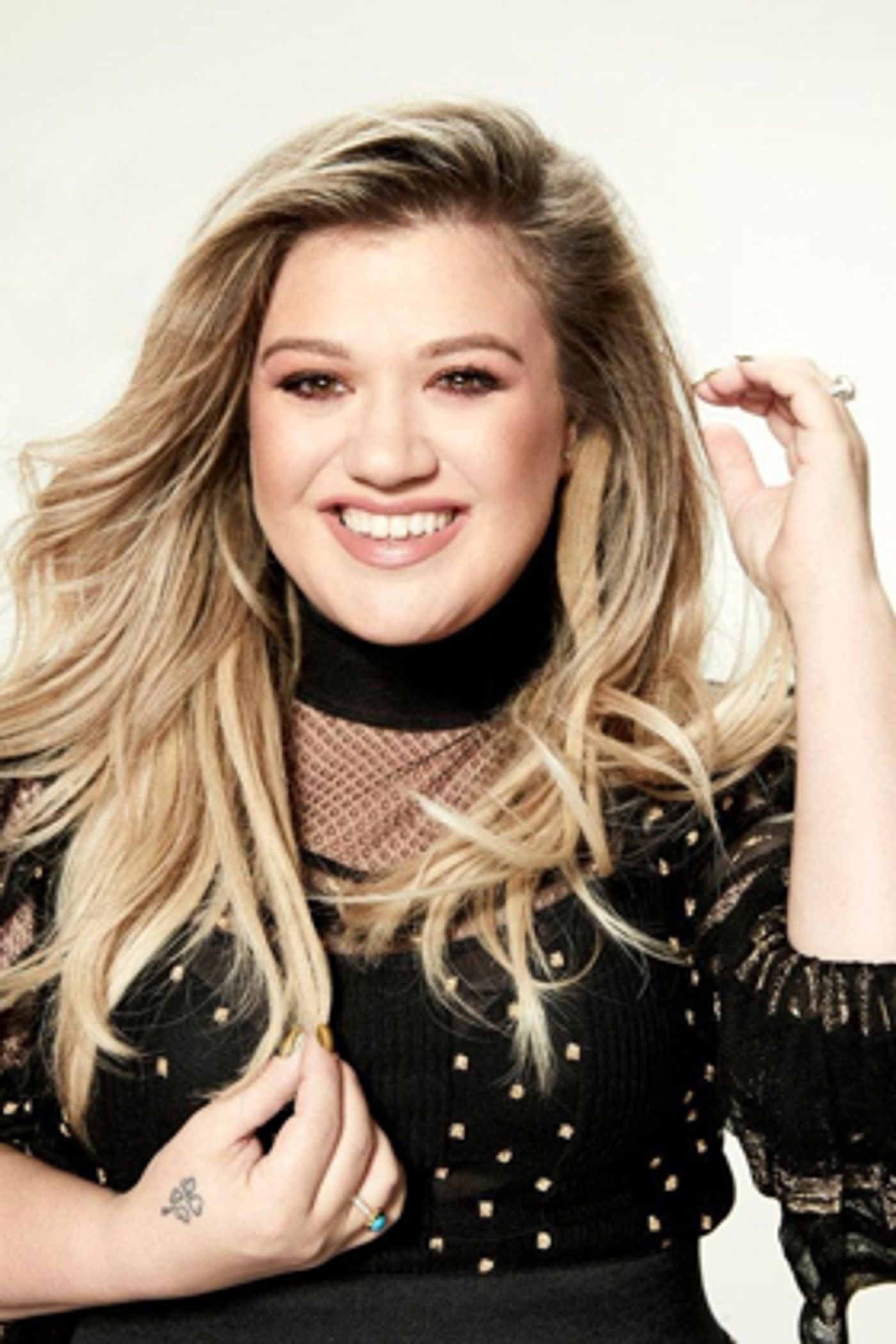 NBC Owned Television Station Group Picks Up THE KELLY CLARKSON SHOW NBC Owned Television Station Group Picks Up THE KELLY CLARKSON SHOW Image