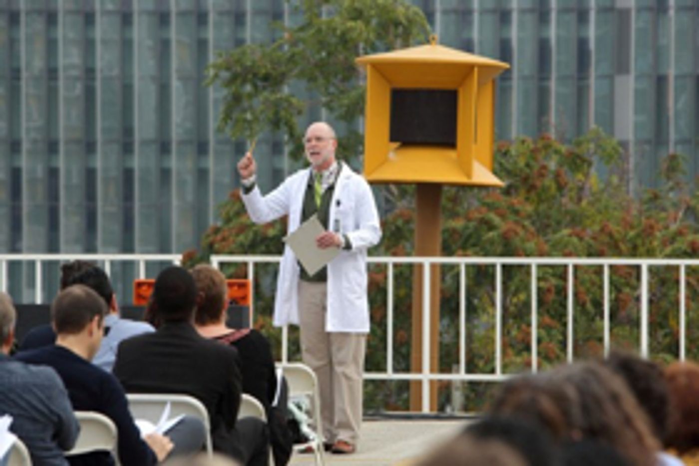 Review: The Brilliantly Creative Yuval Sharon Brings a Modern WORLD OF THE WORLDS Radio Show to the Disney Concert Hall  Image