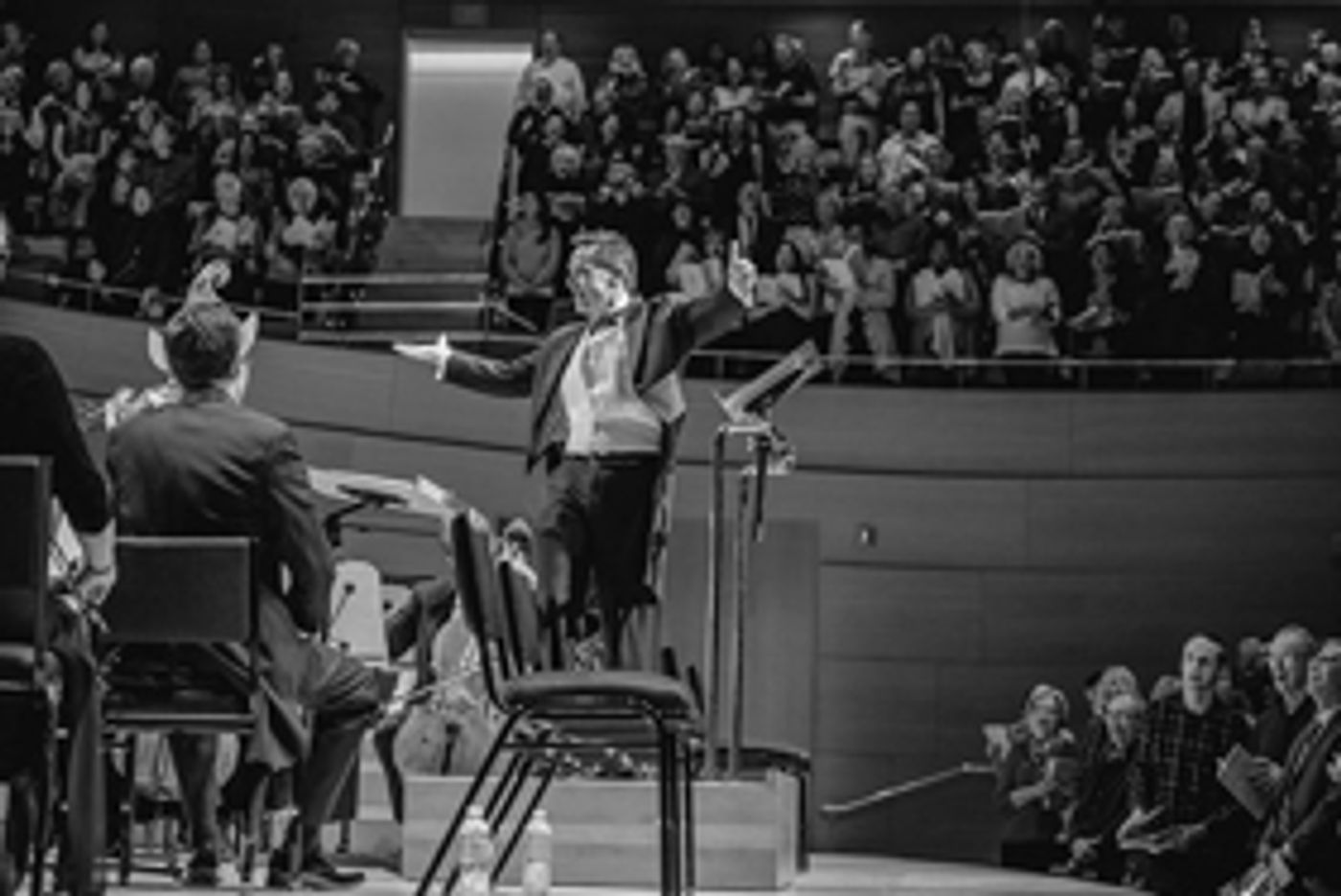 LA Master Chorale To Present Five Christmas Concerts In Walt Disney Concert Hall LA Master Chorale To Present Five Christmas Concerts In Walt Disney Concert Hall Image