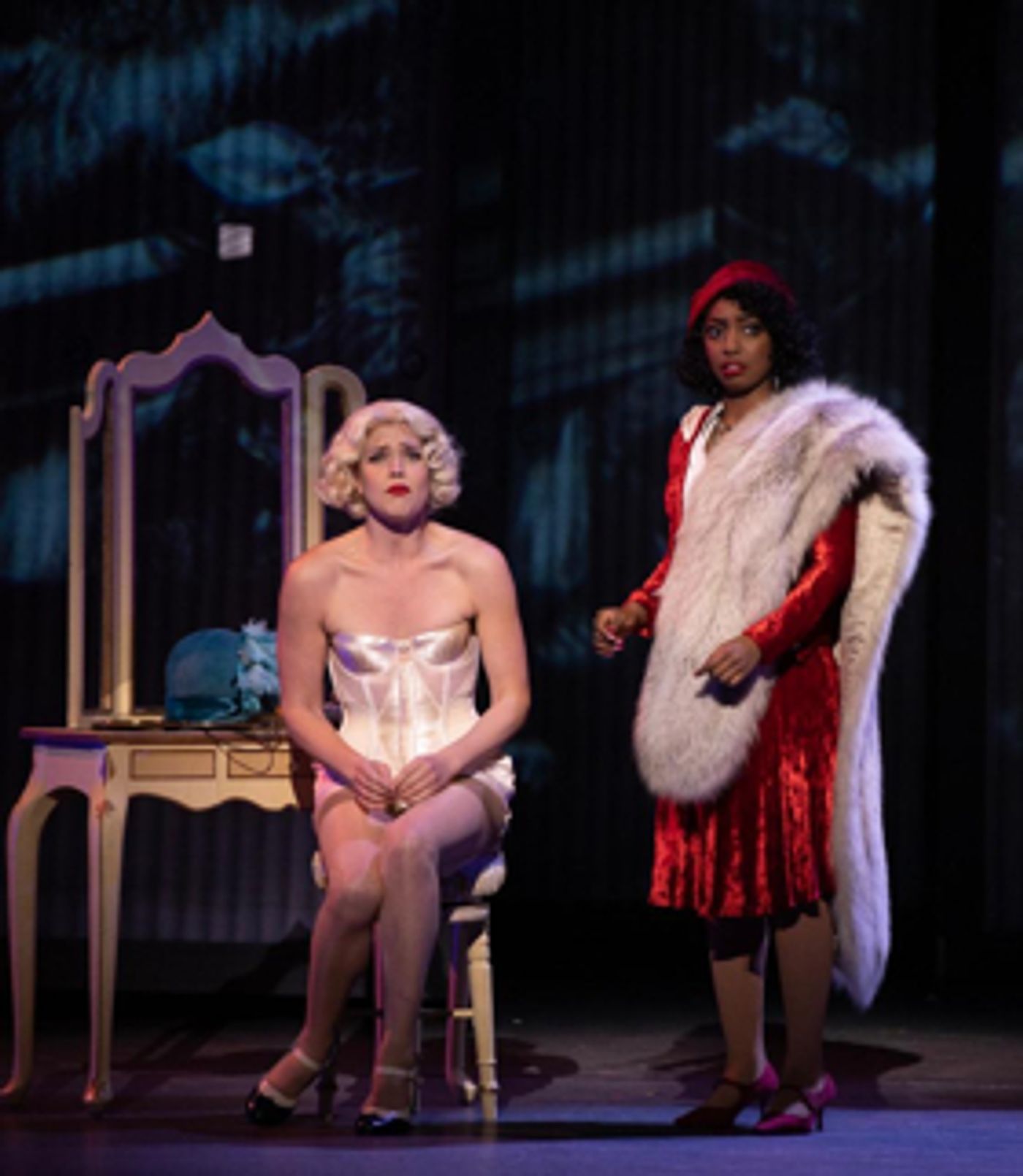 Review: SINGIN' IN THE RAIN Splashes Tons of Tap Dancing Fun into La Mirada  Image