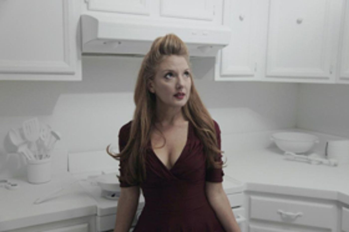 Review: IN ANOTHER ROOM Offers Site-Specific Haunted House Immersive Experiences  Image