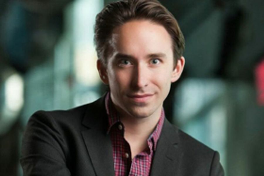 Interview: Matthew Gardiner Helps Two Billys Take Flight in Signature's BILLY ELLIOT Image