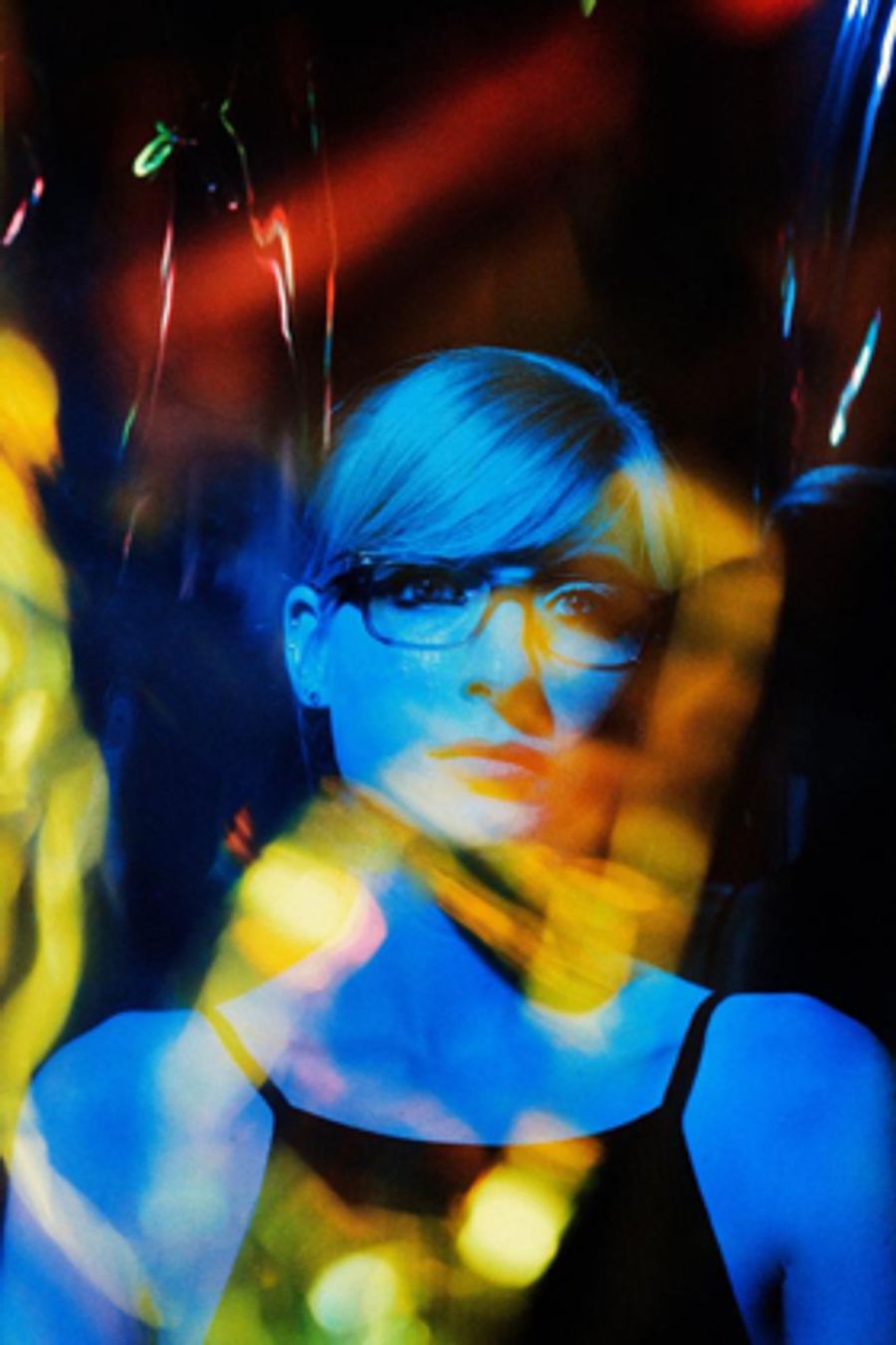 Kelly Moran Shares New Video for WATER MUSIC from ULTRAVIOLET  Image